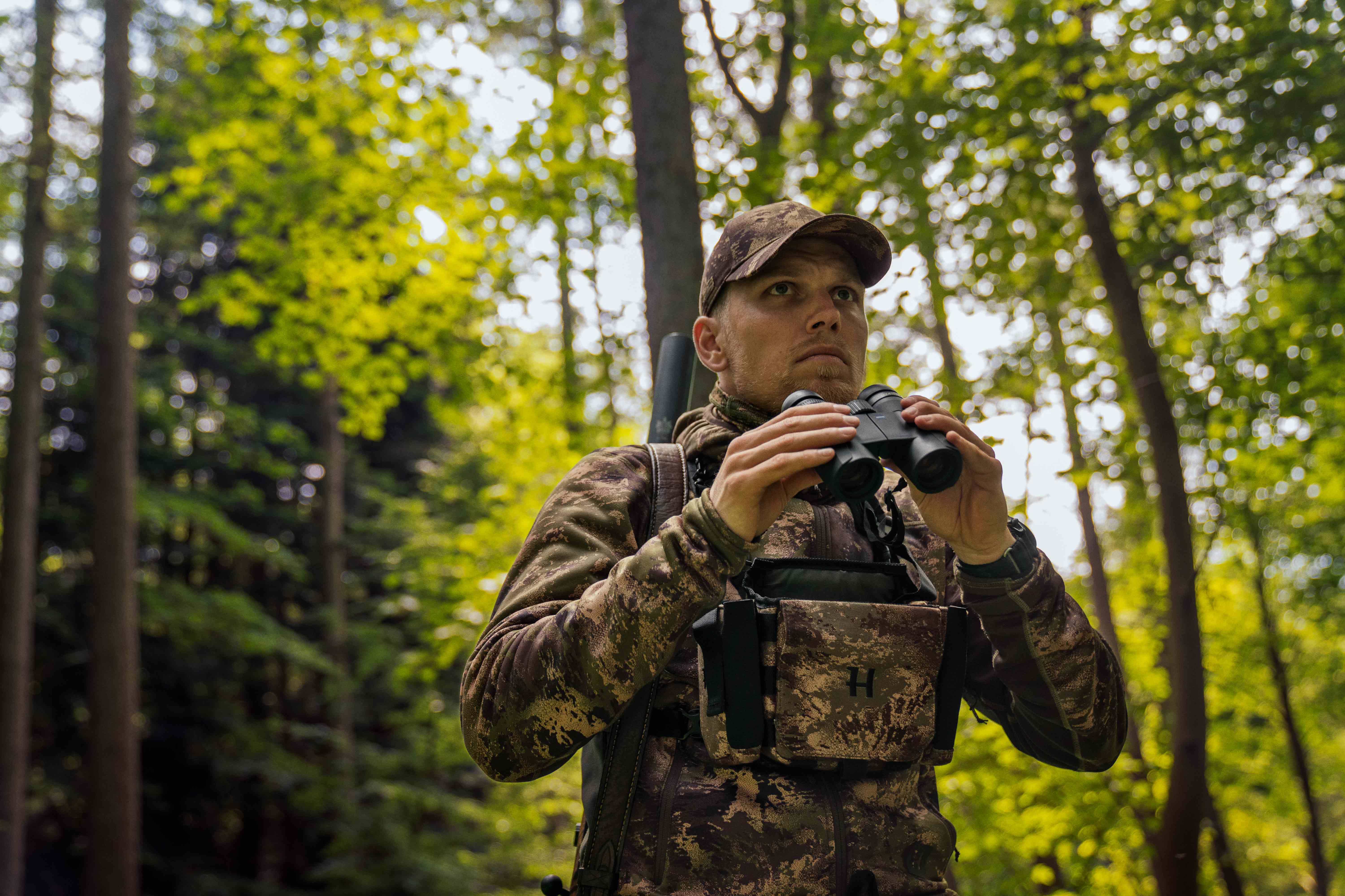 Harkila store binocular harness