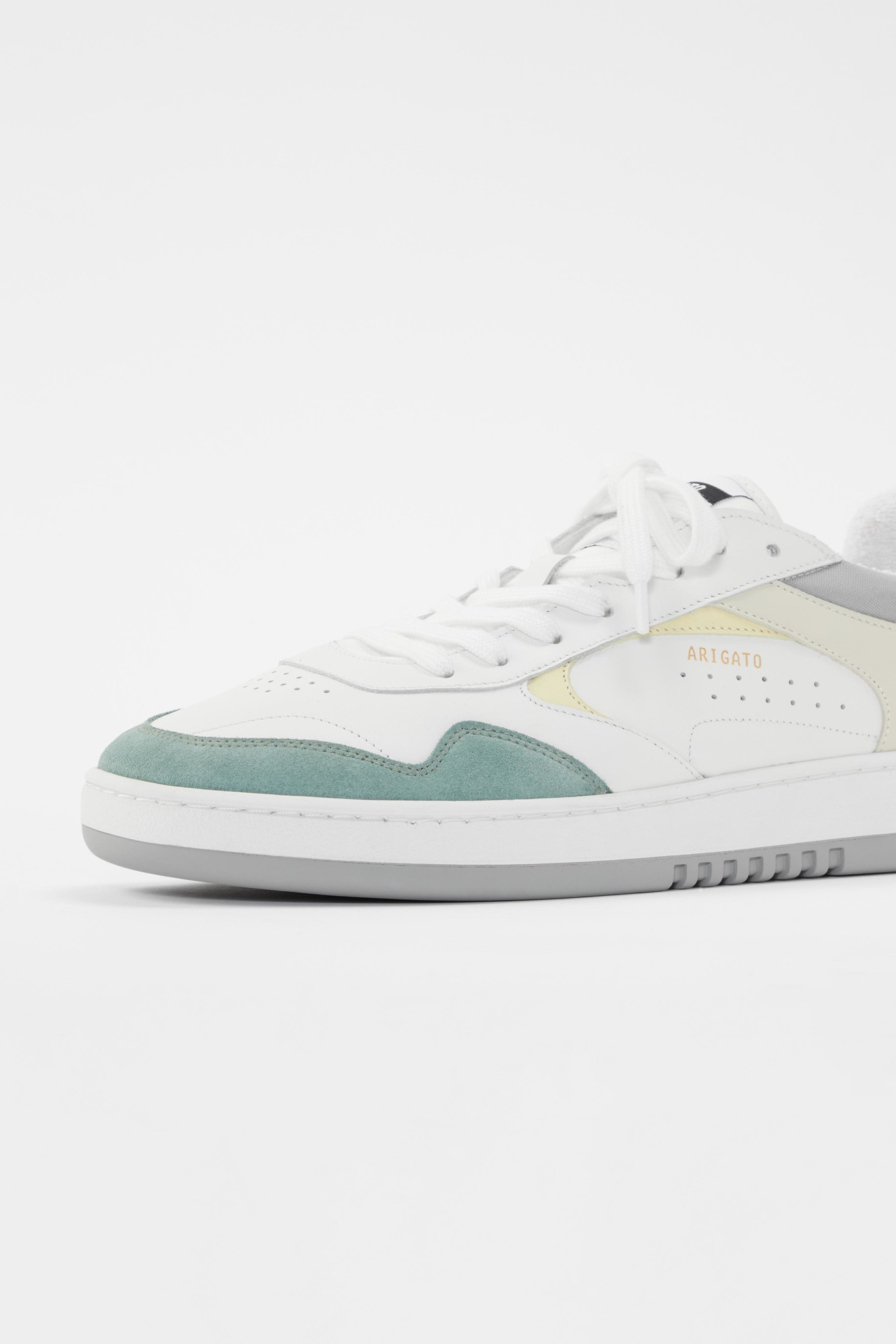 Arlo Sneaker