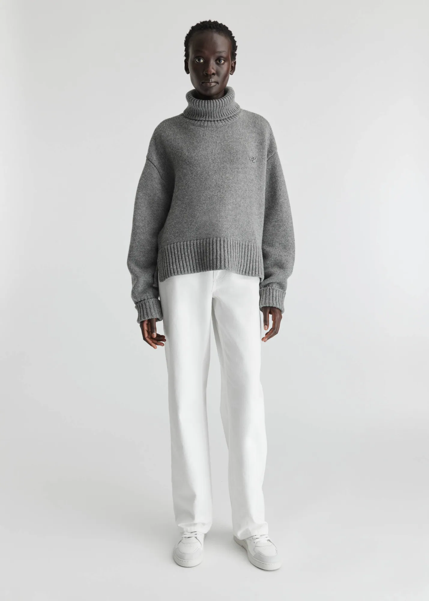 Remain Cropped Sweater