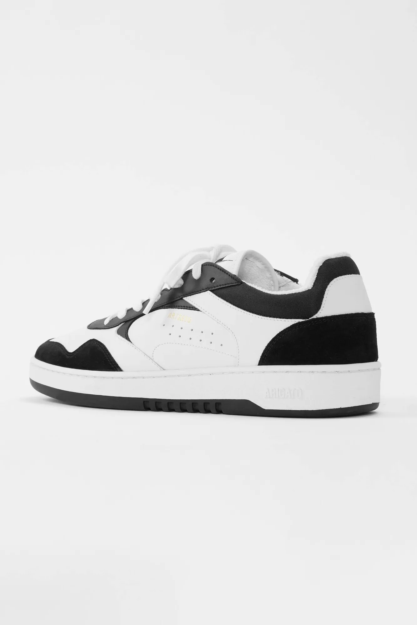 Arlo Sneaker