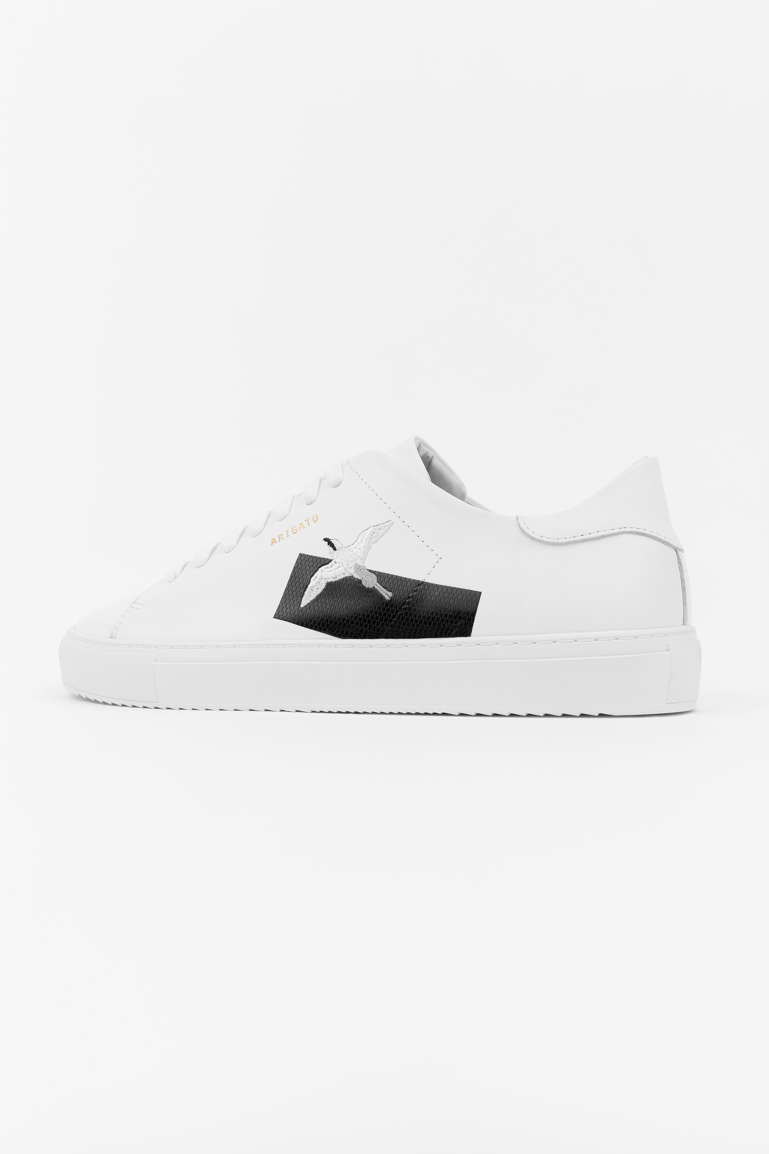 Clean 90 Tape Bee Bird Sneaker