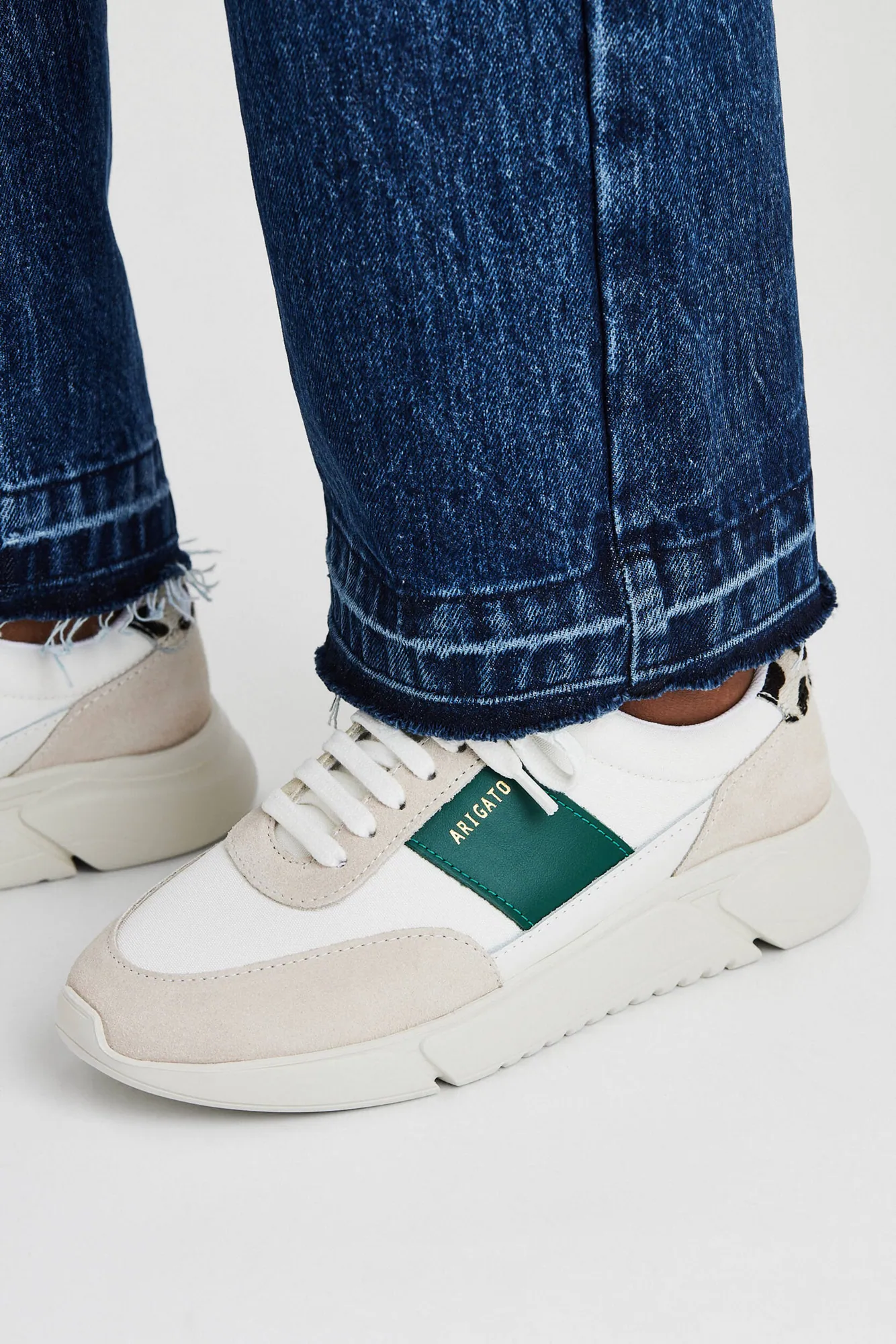 Genesis Vintage Runner