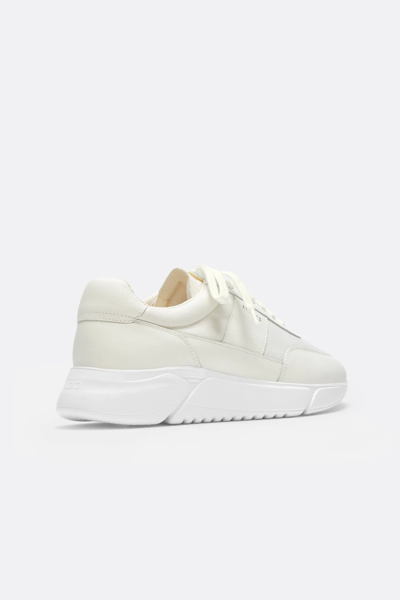 Genesis Vintage Runner