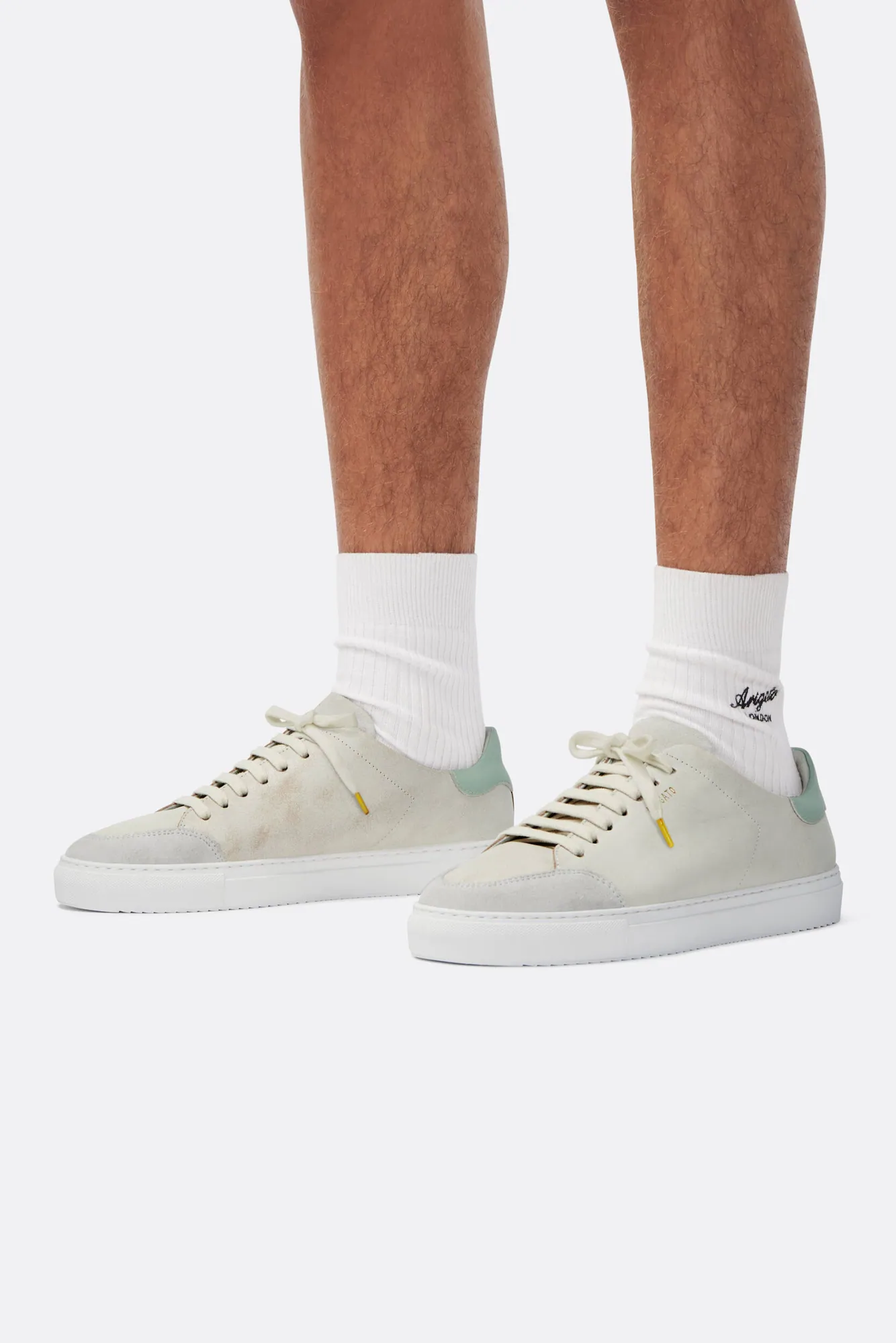 Clean 90 Triple Sneaker