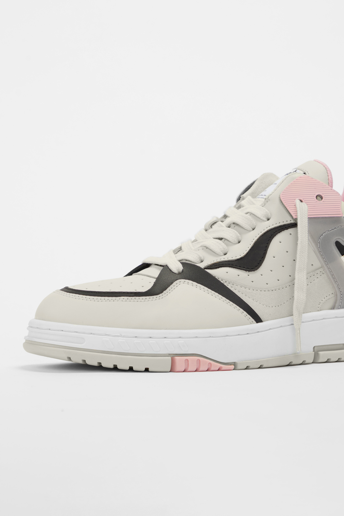 Astro Sneaker
