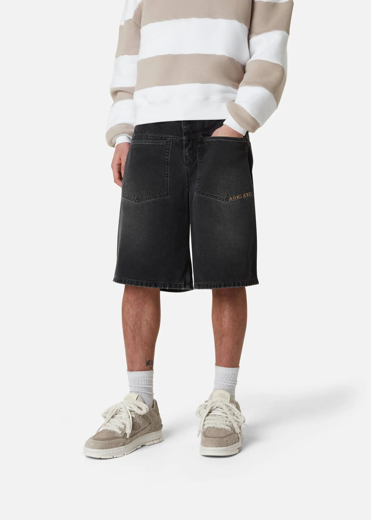 Area Lo Label Sneaker