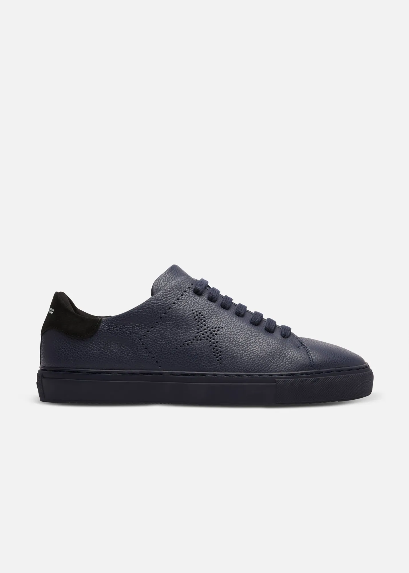 Clean 90 Bee Bird Perf Sneaker