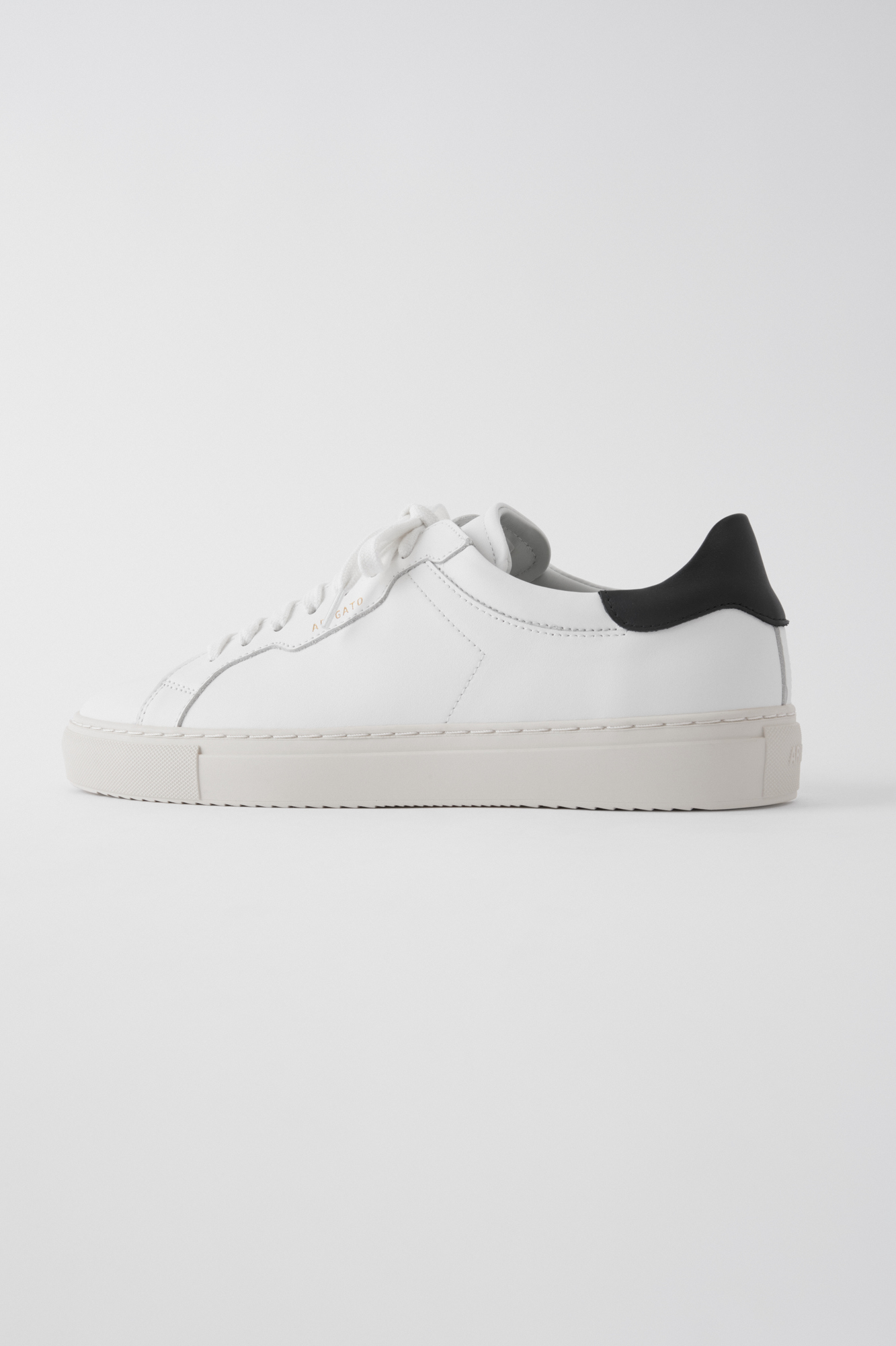 Clean 180 Sneaker