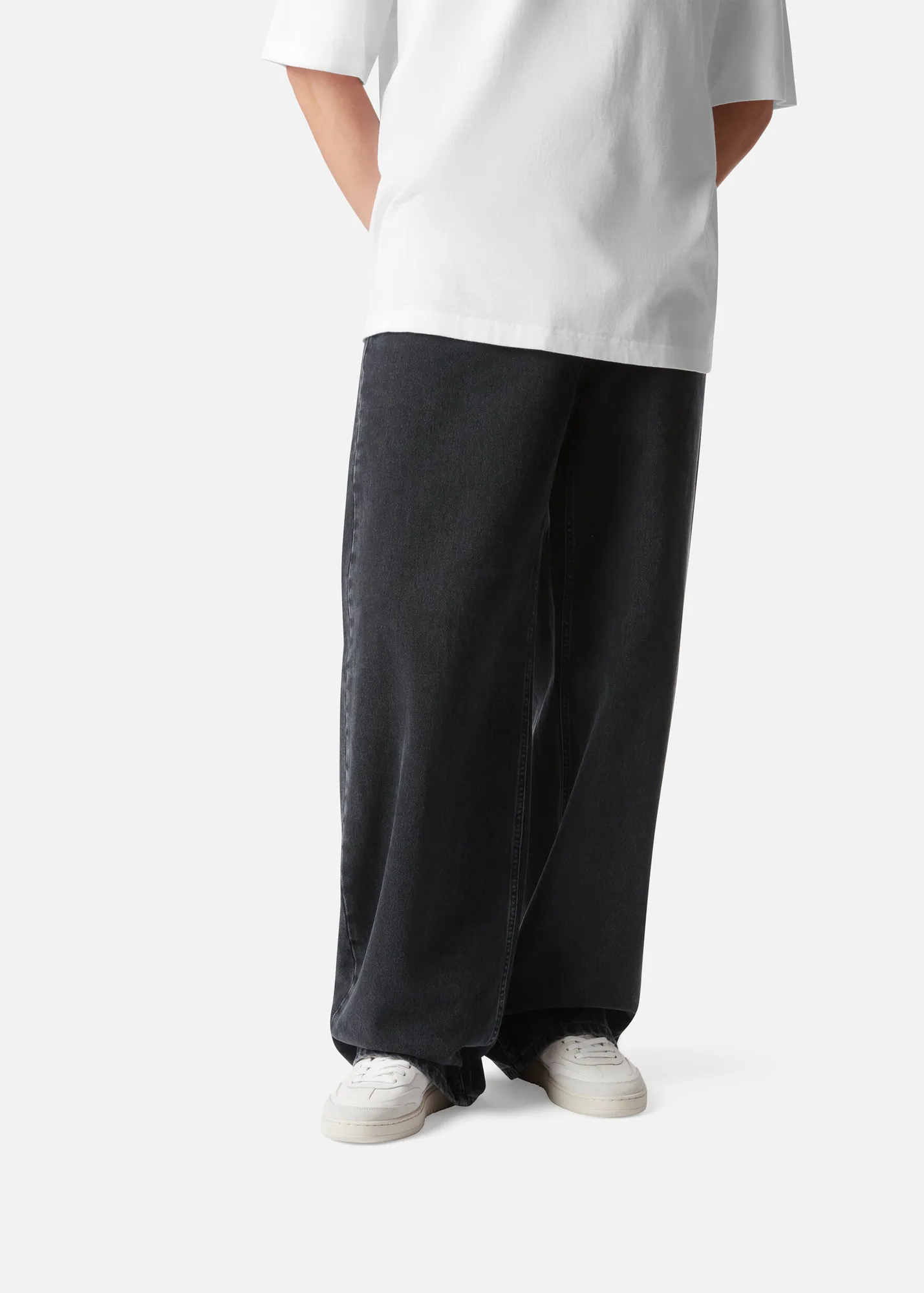 Dice T-Toe Sneaker