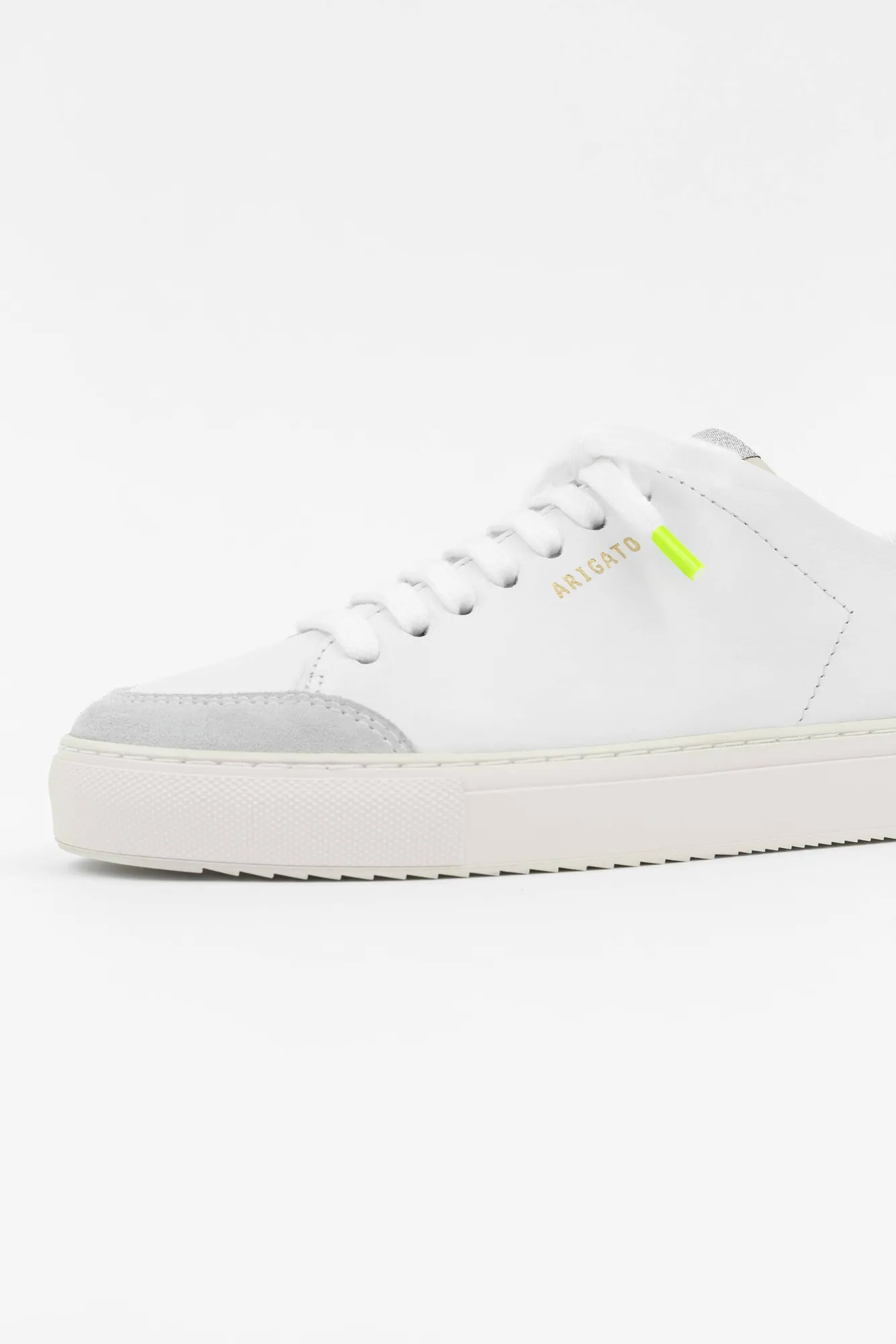 Clean 90 Triple Sneaker