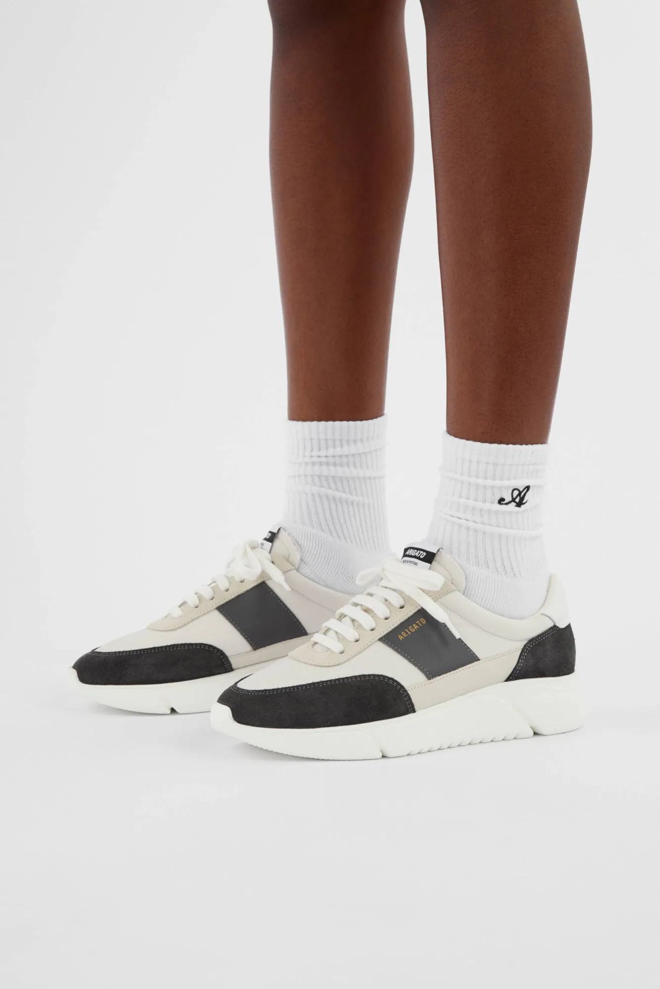 Genesis Vintage Runner