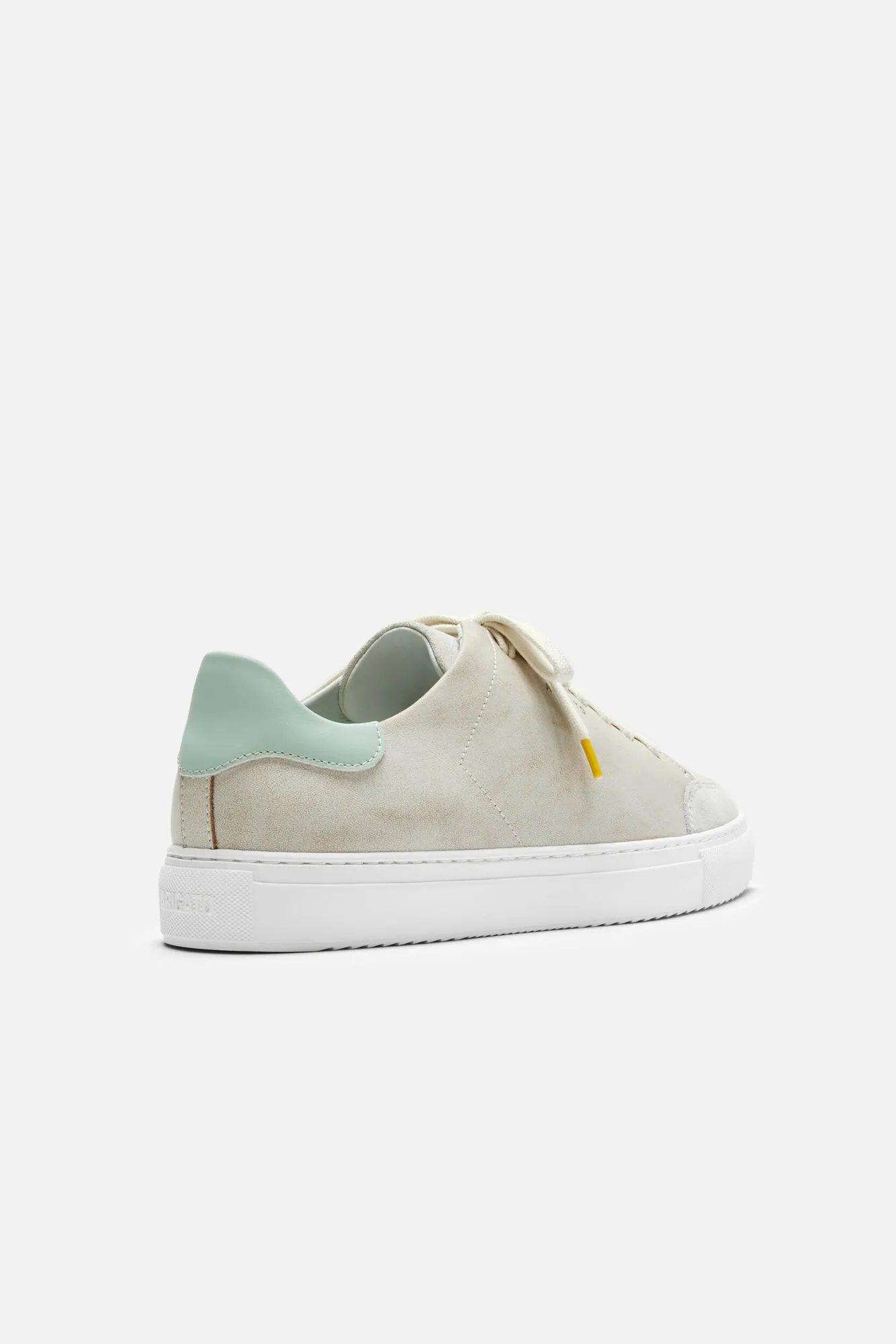 Clean 90 Triple Sneaker