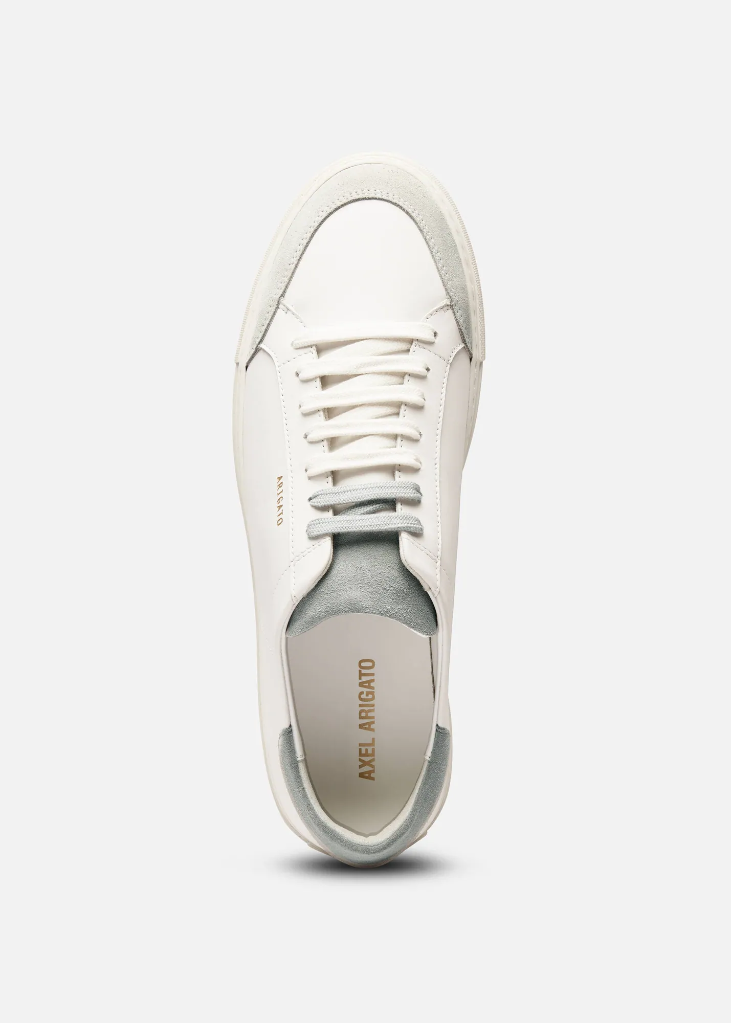 Clean 90 Triple Sneaker