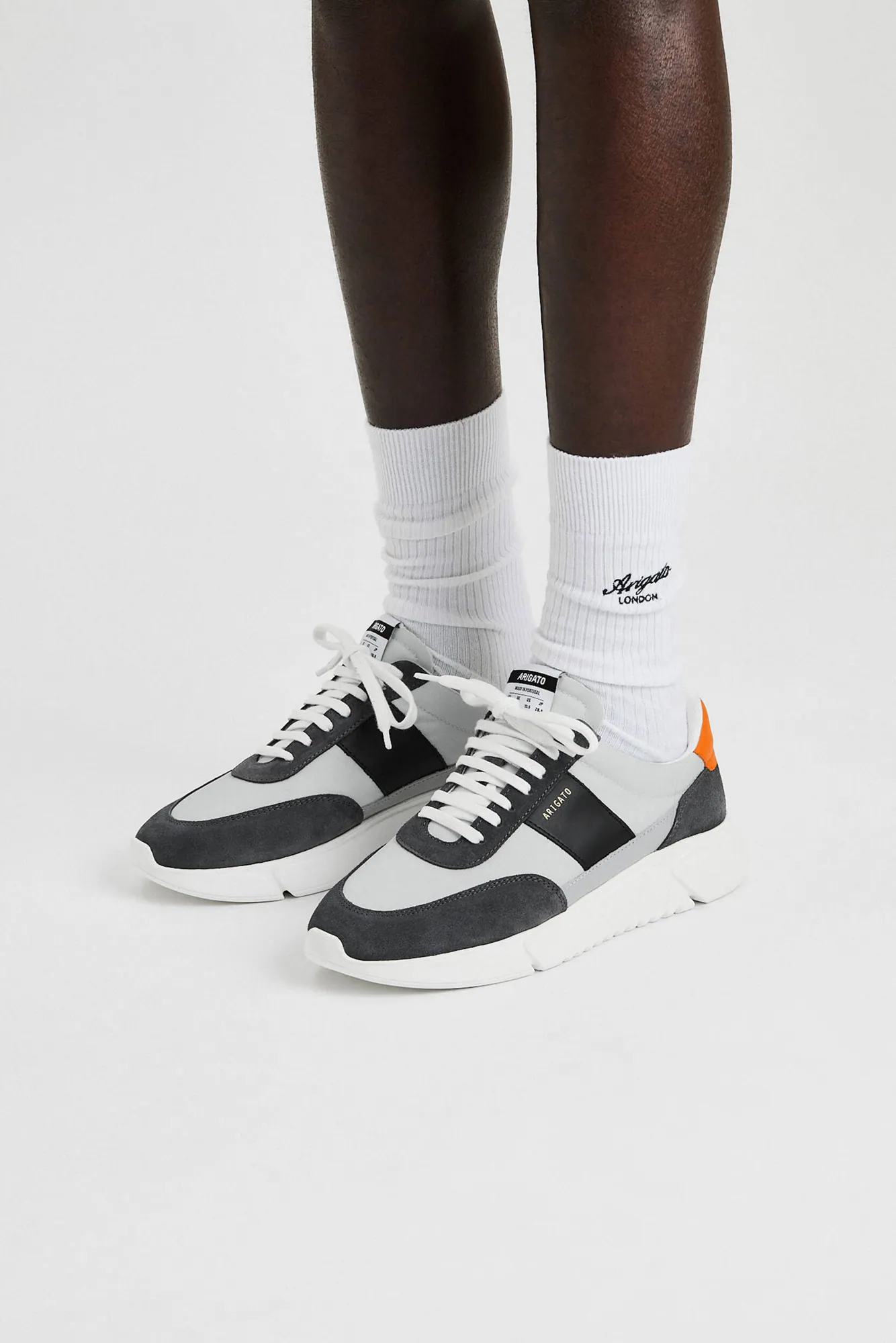 Genesis Vintage Runner