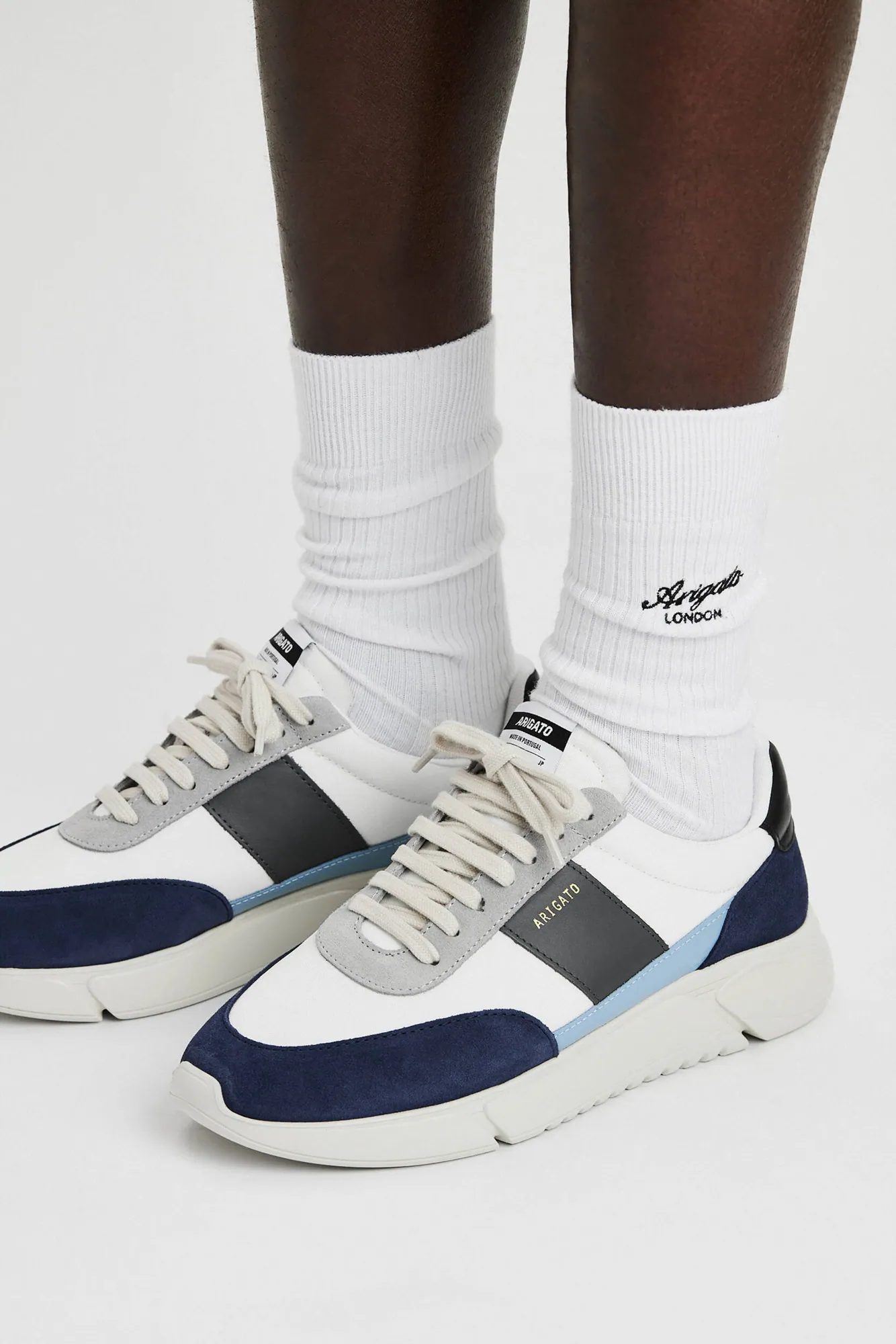 Genesis Vintage Runner