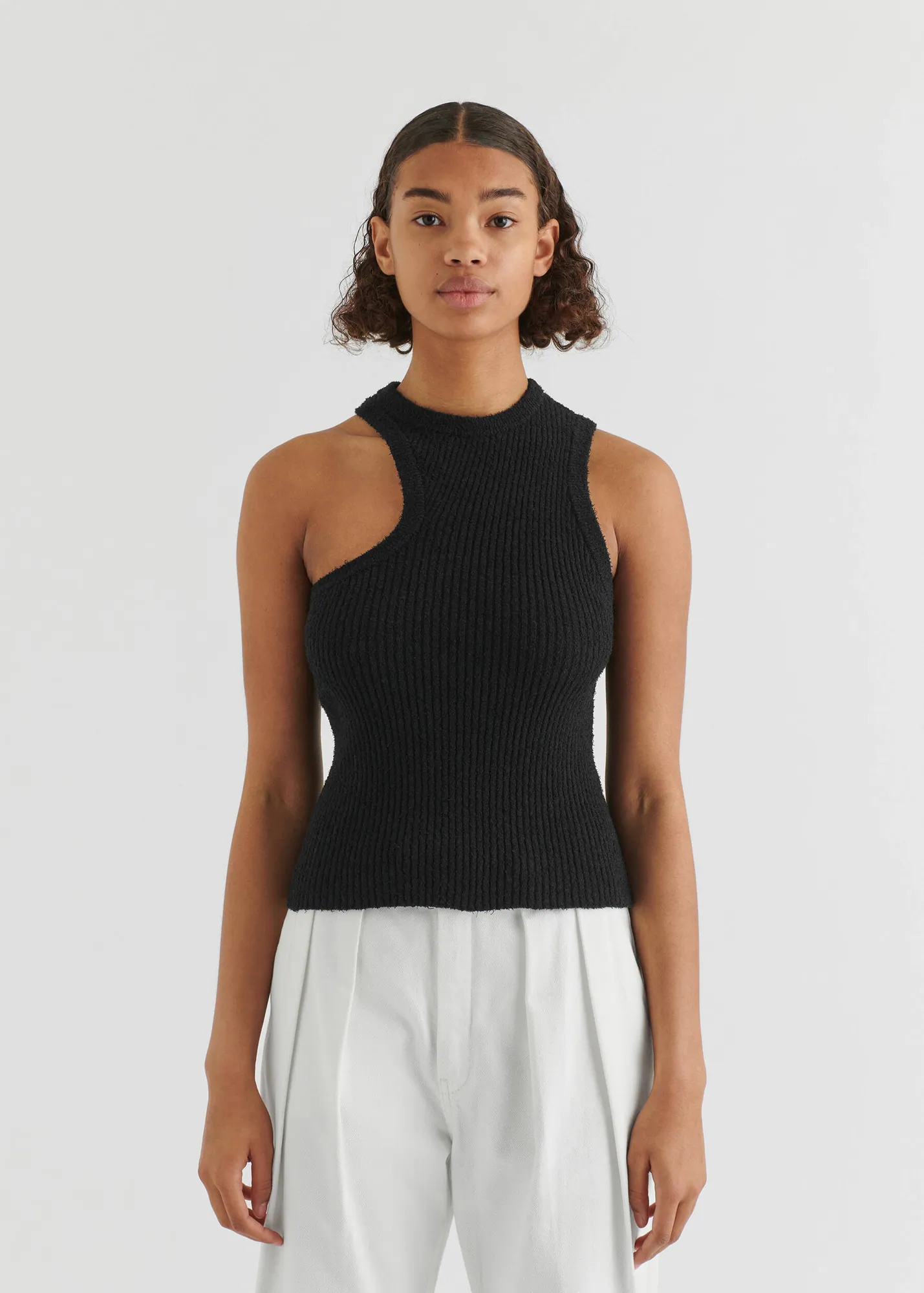 Scoop Asymmetric Tank