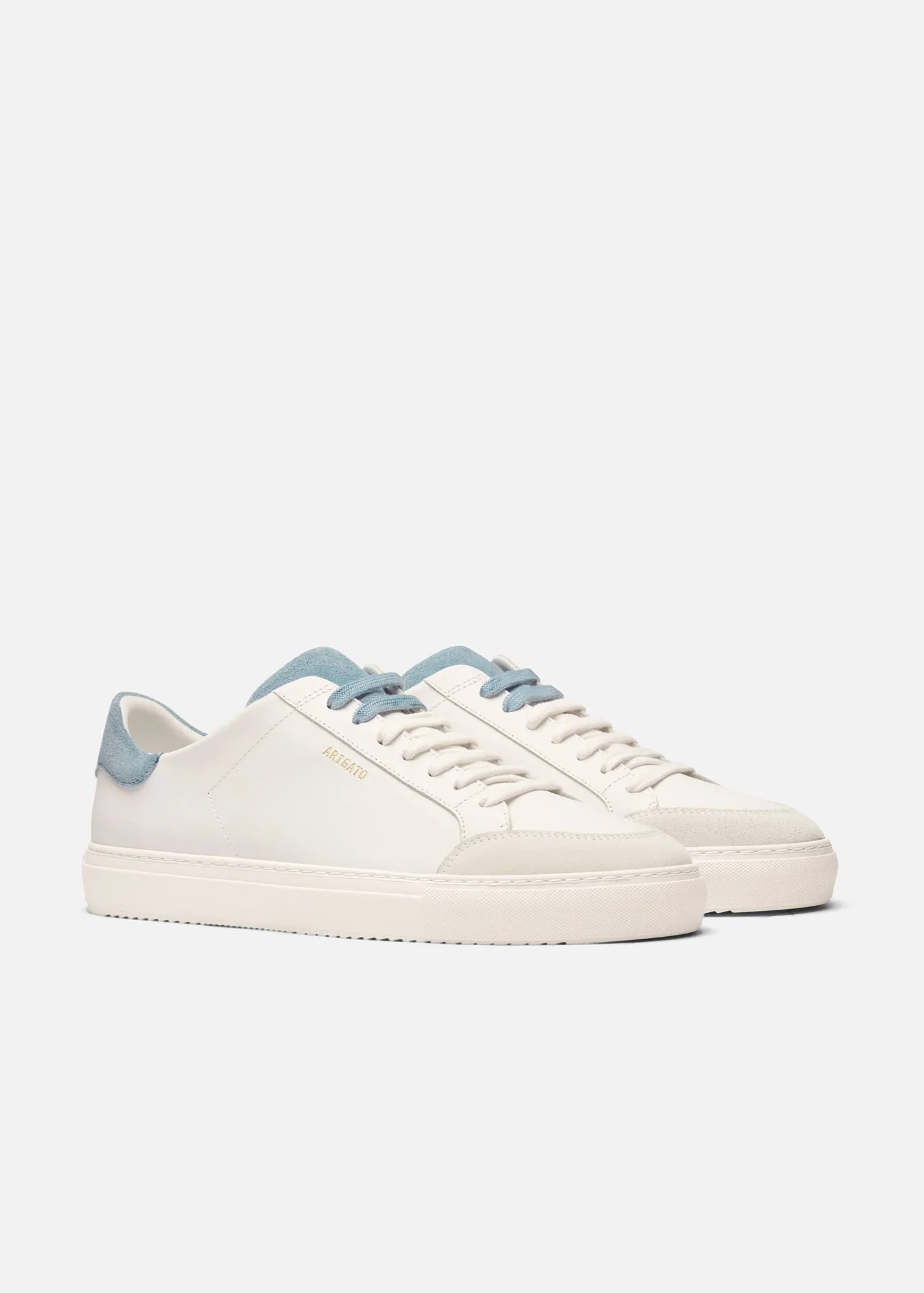Clean 90 Triple Sneaker