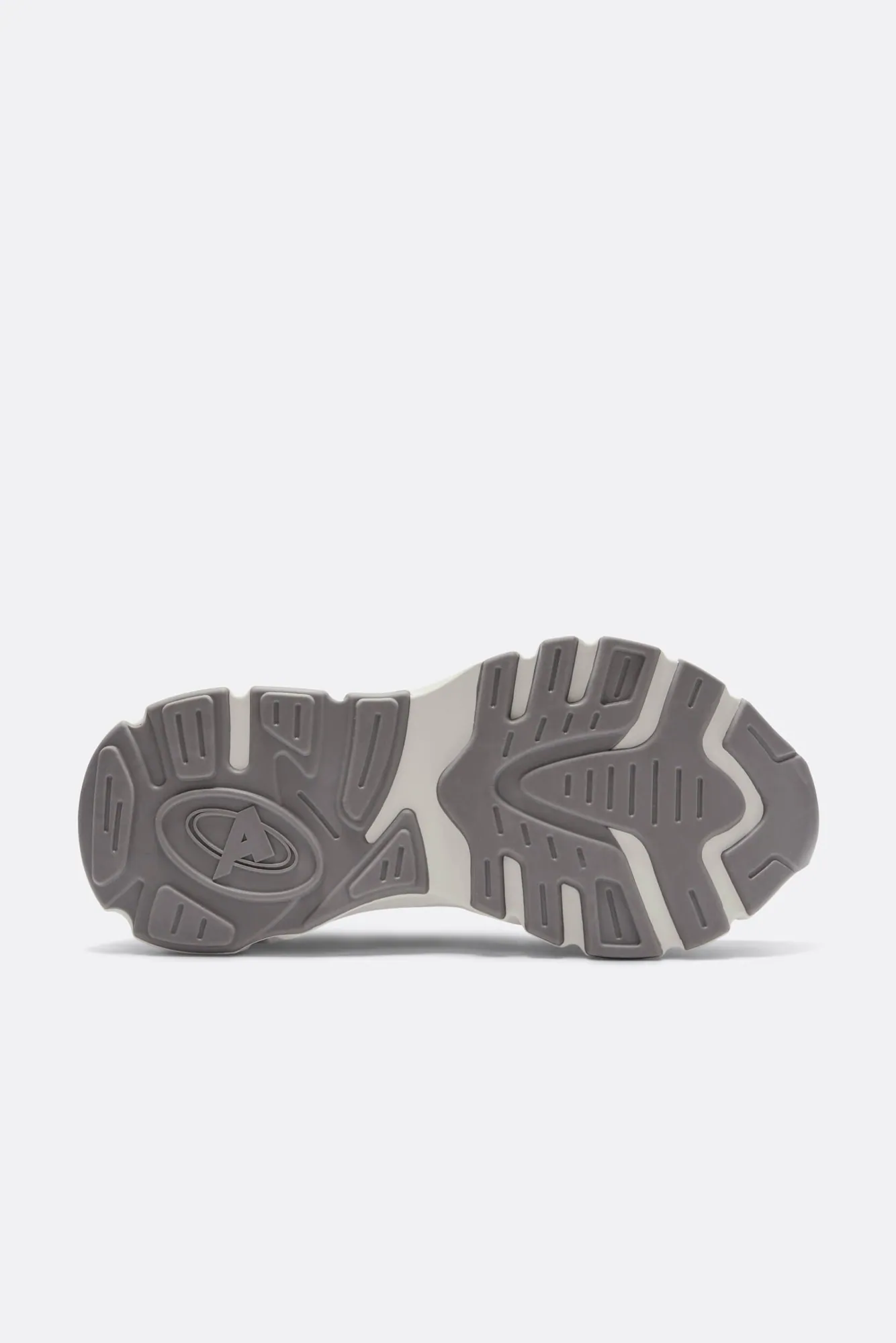Marathon 50/50 Sneaker
