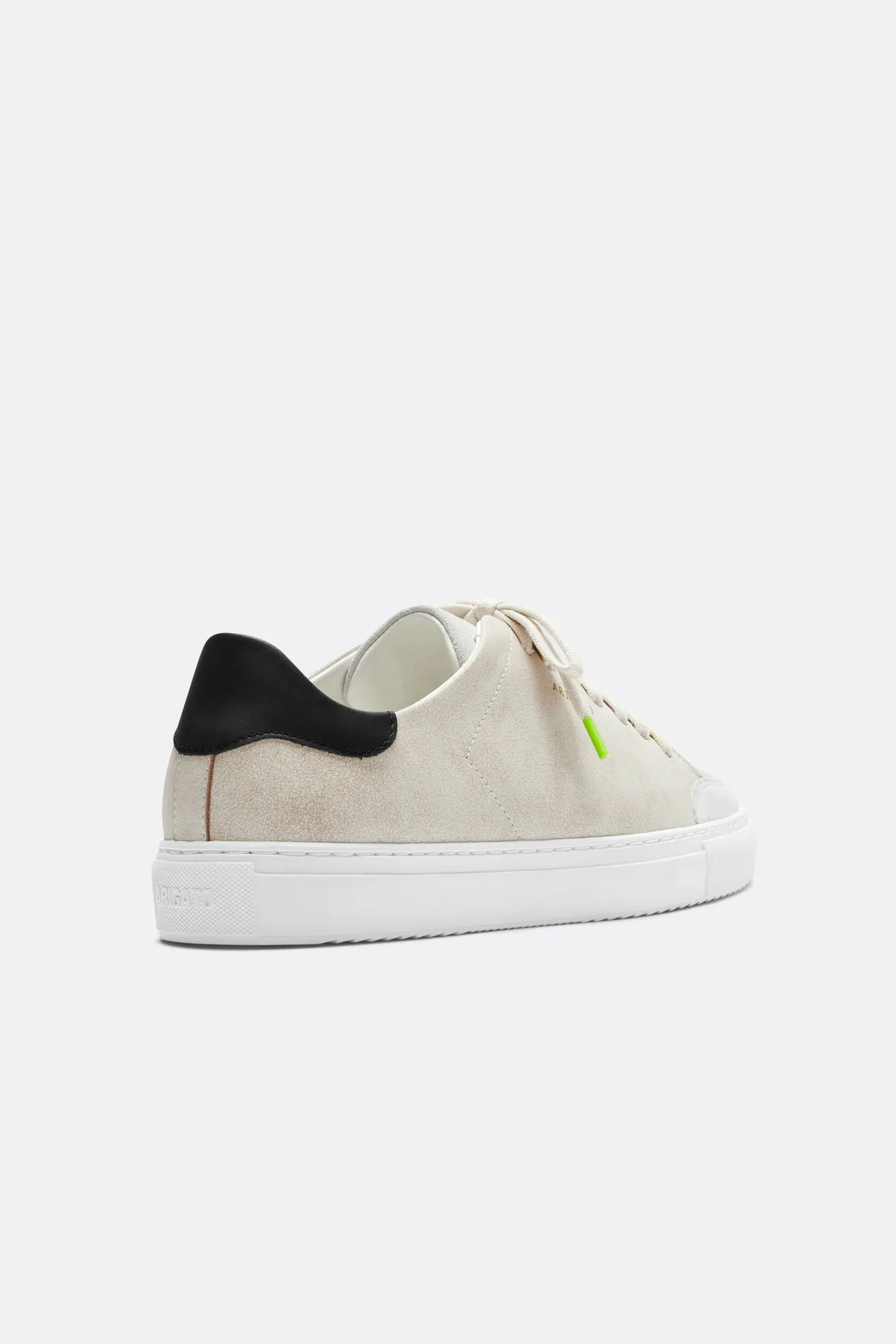Clean 90 Triple Sneaker