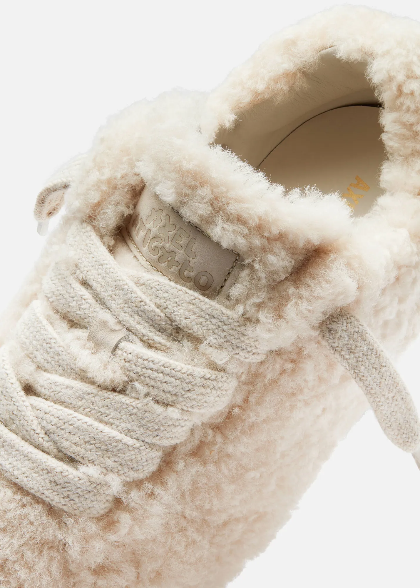 Tact Shearling Runner