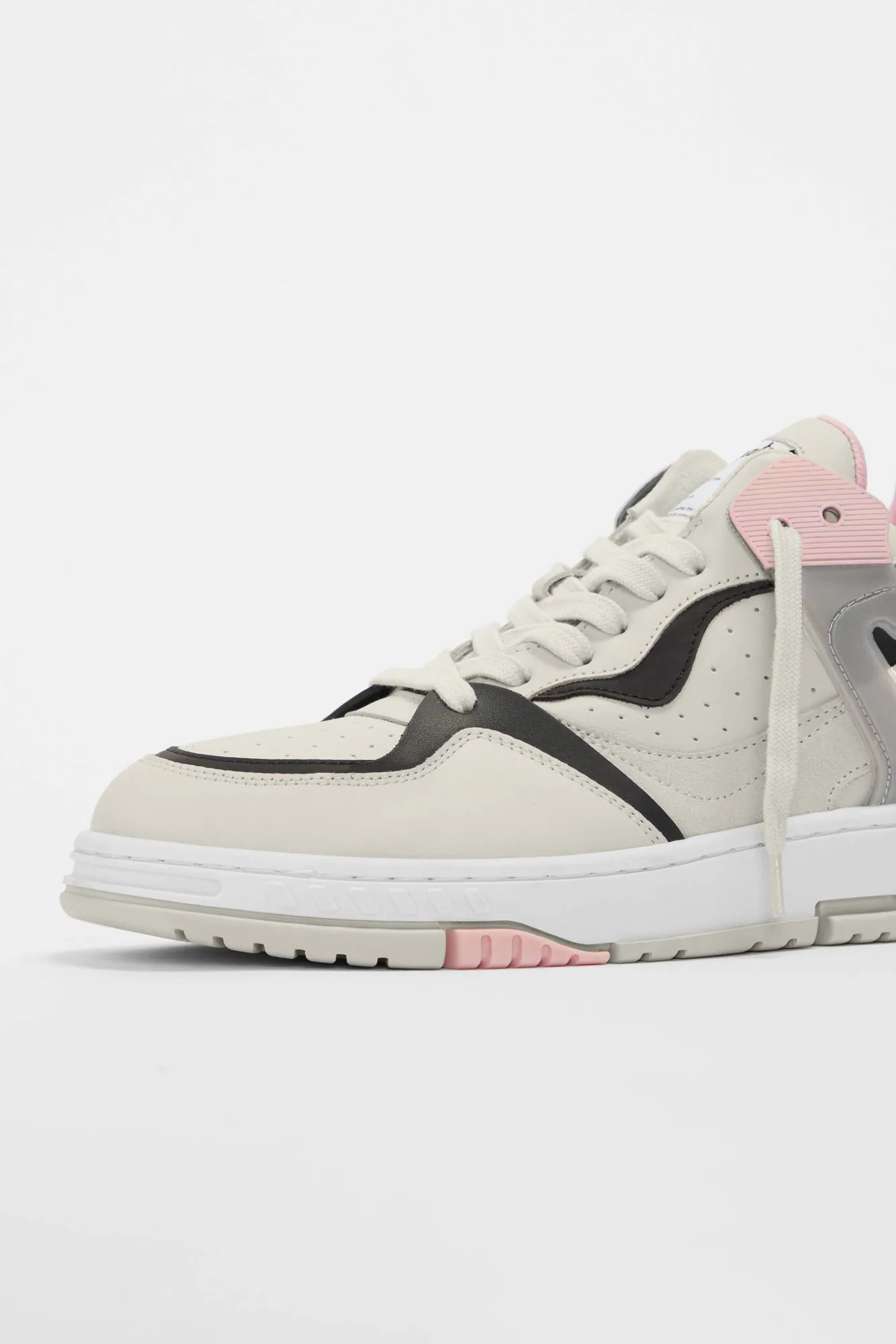 Astro Sneaker