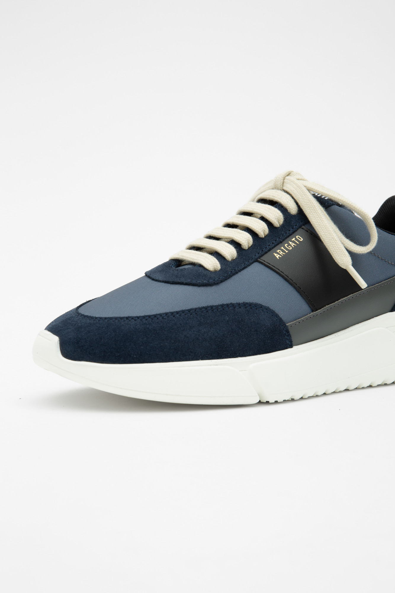 Genesis Vintage Runner