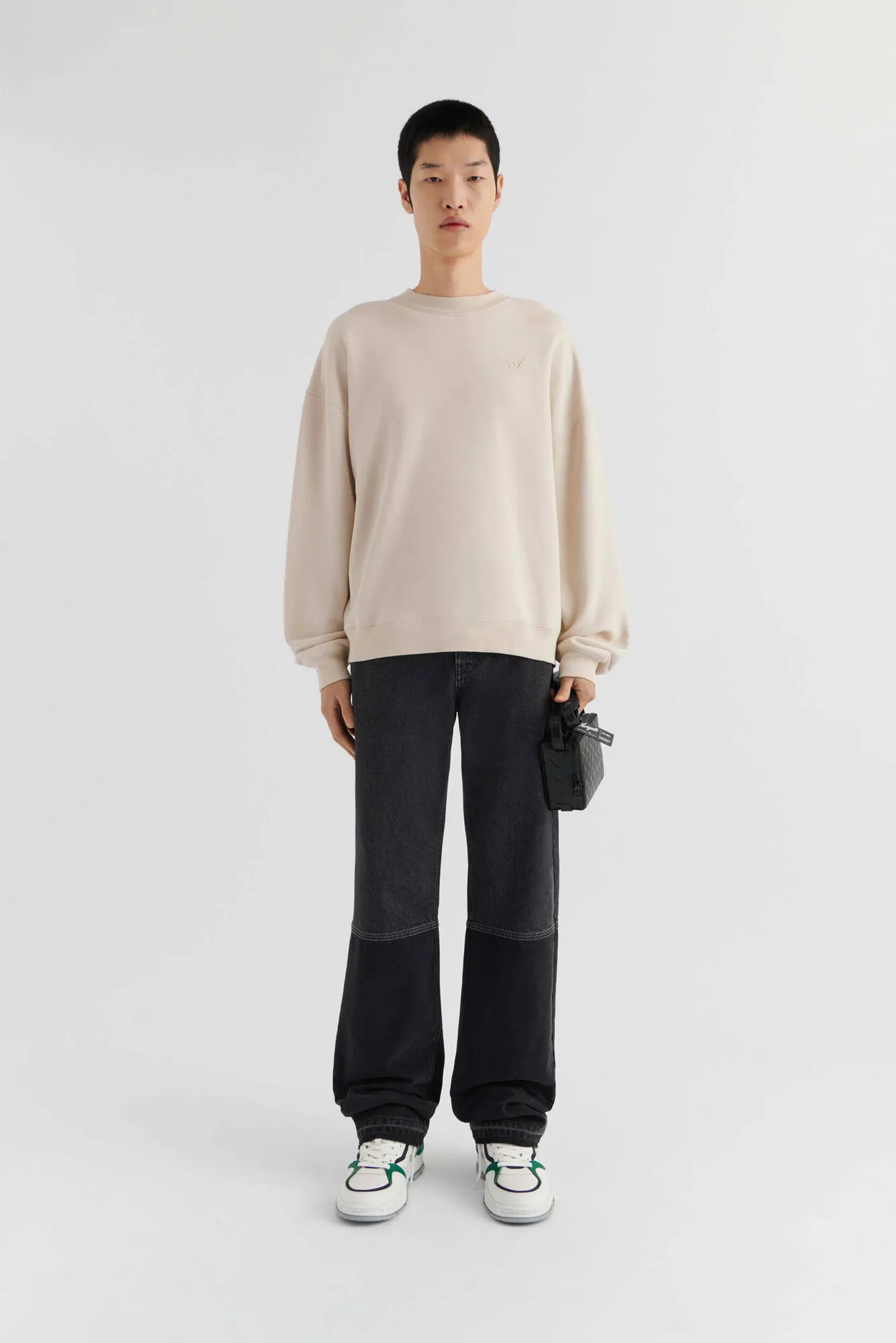 Signature Sweatshirt