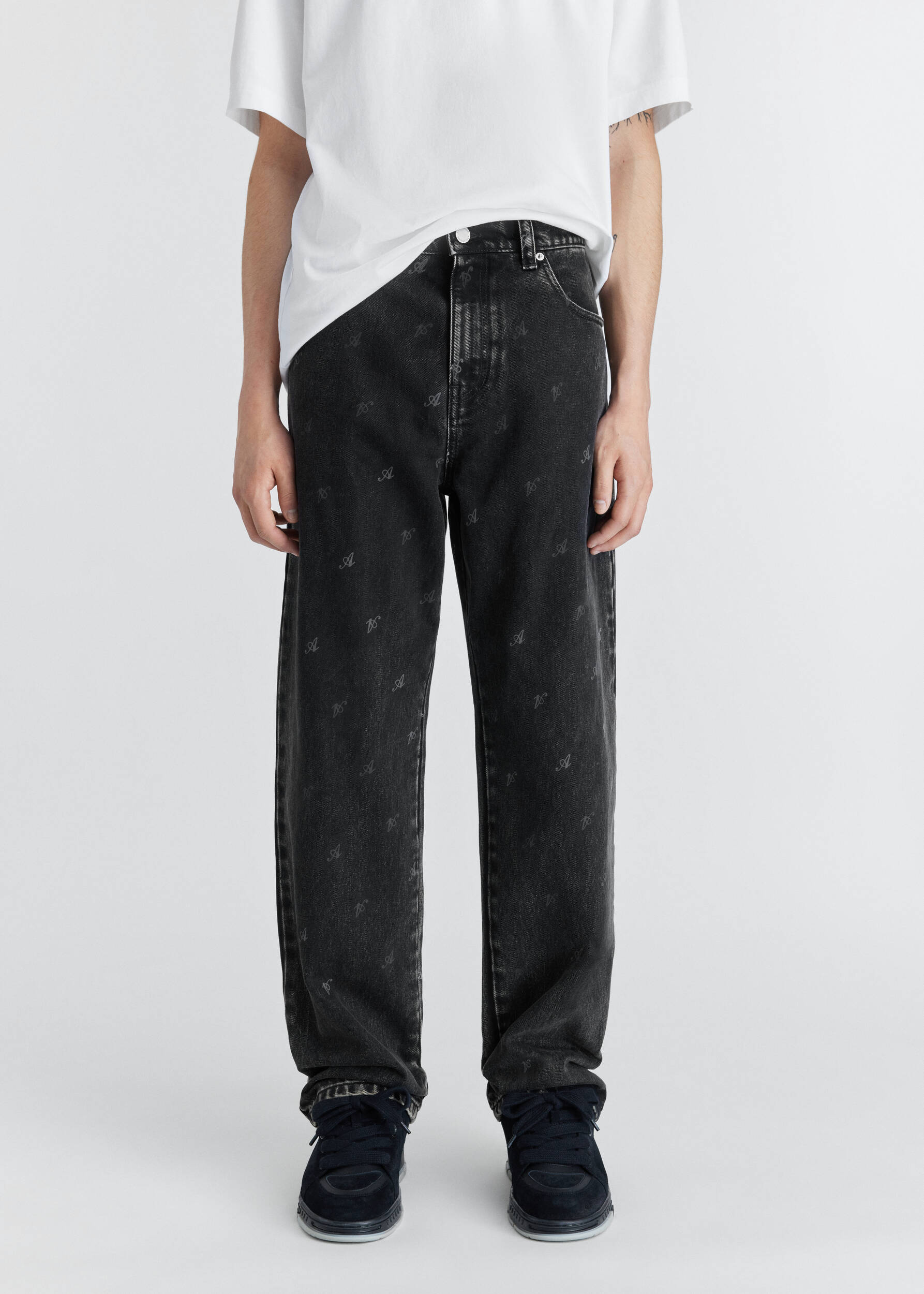 Play Relaxed-Fit Jeans