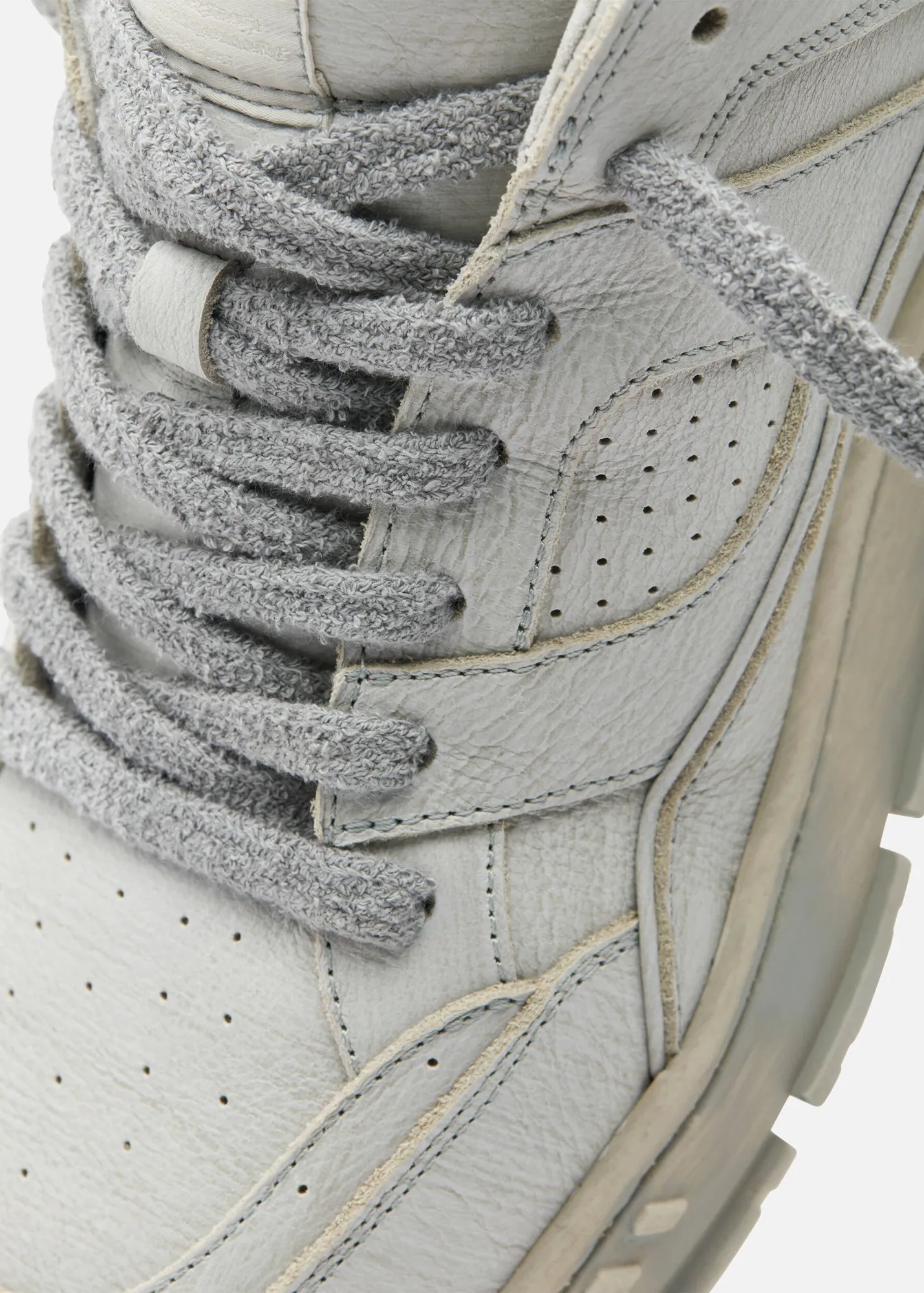 Area Lo Sneaker