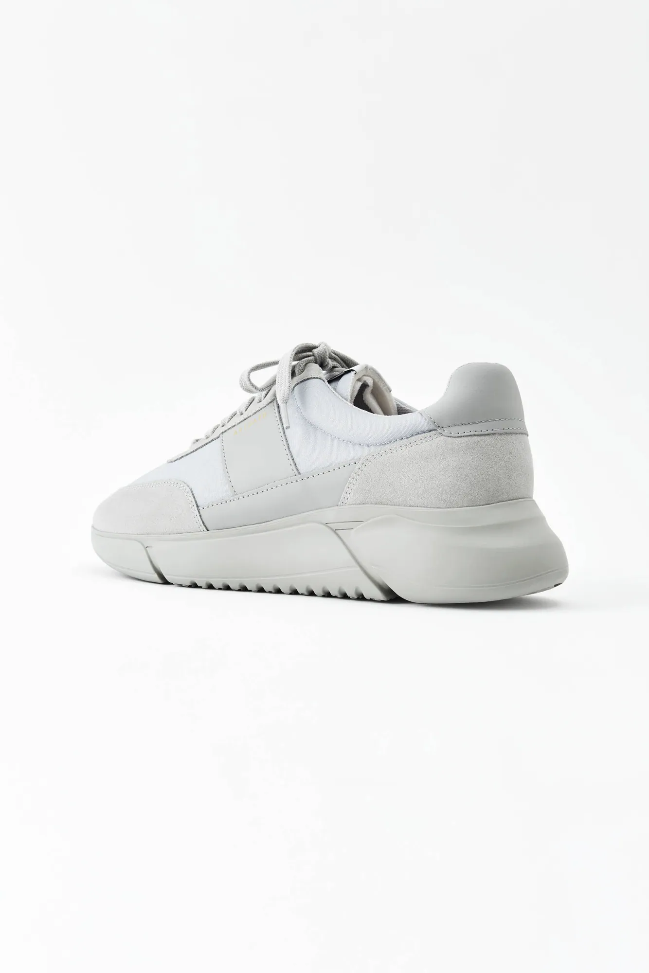 Genesis Vintage Runner