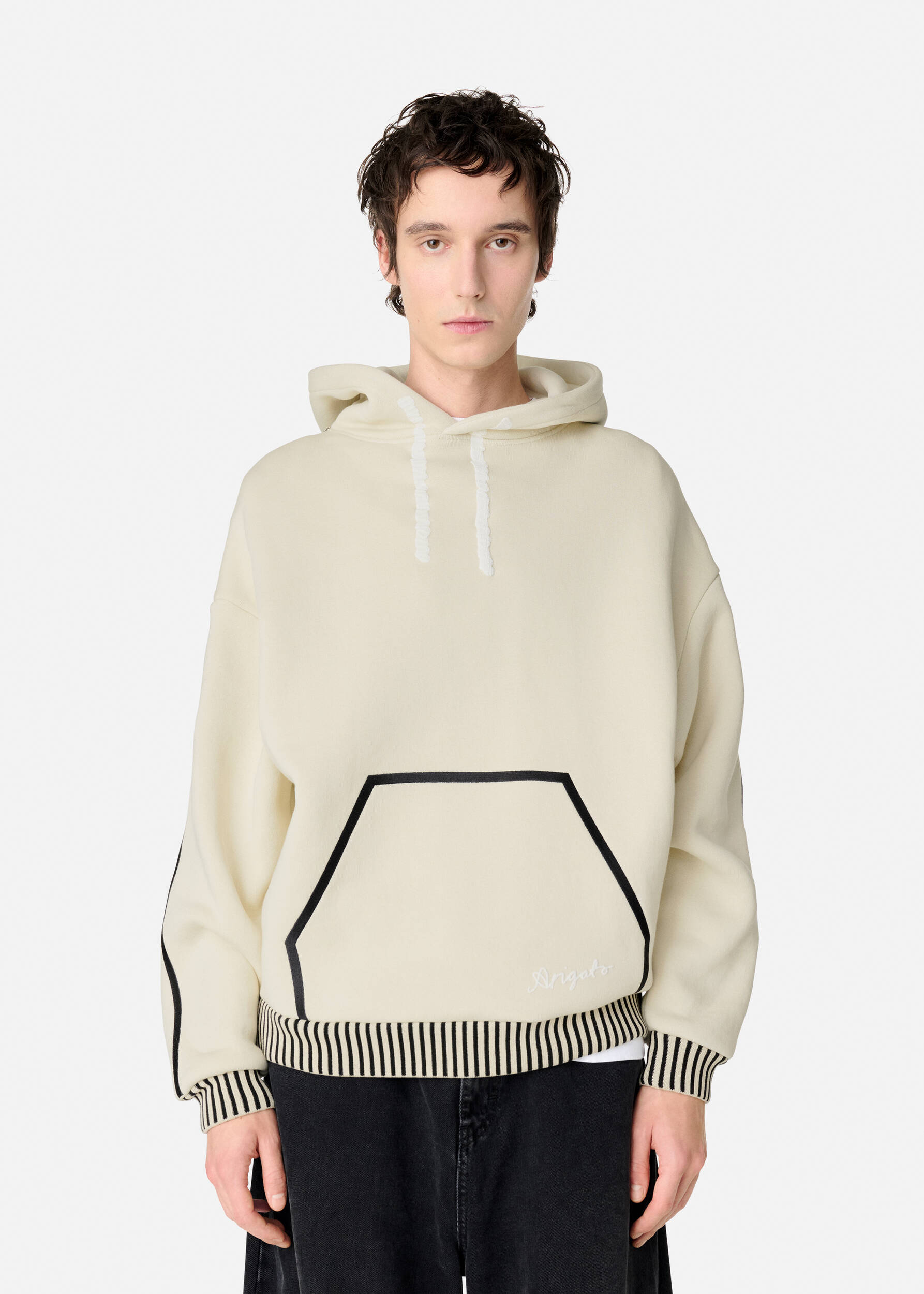 【関税込み】Axel Arigato ベージュ Notion リラックス フーディ AXEL ARIGATO - Notion Relaxed Hoodie