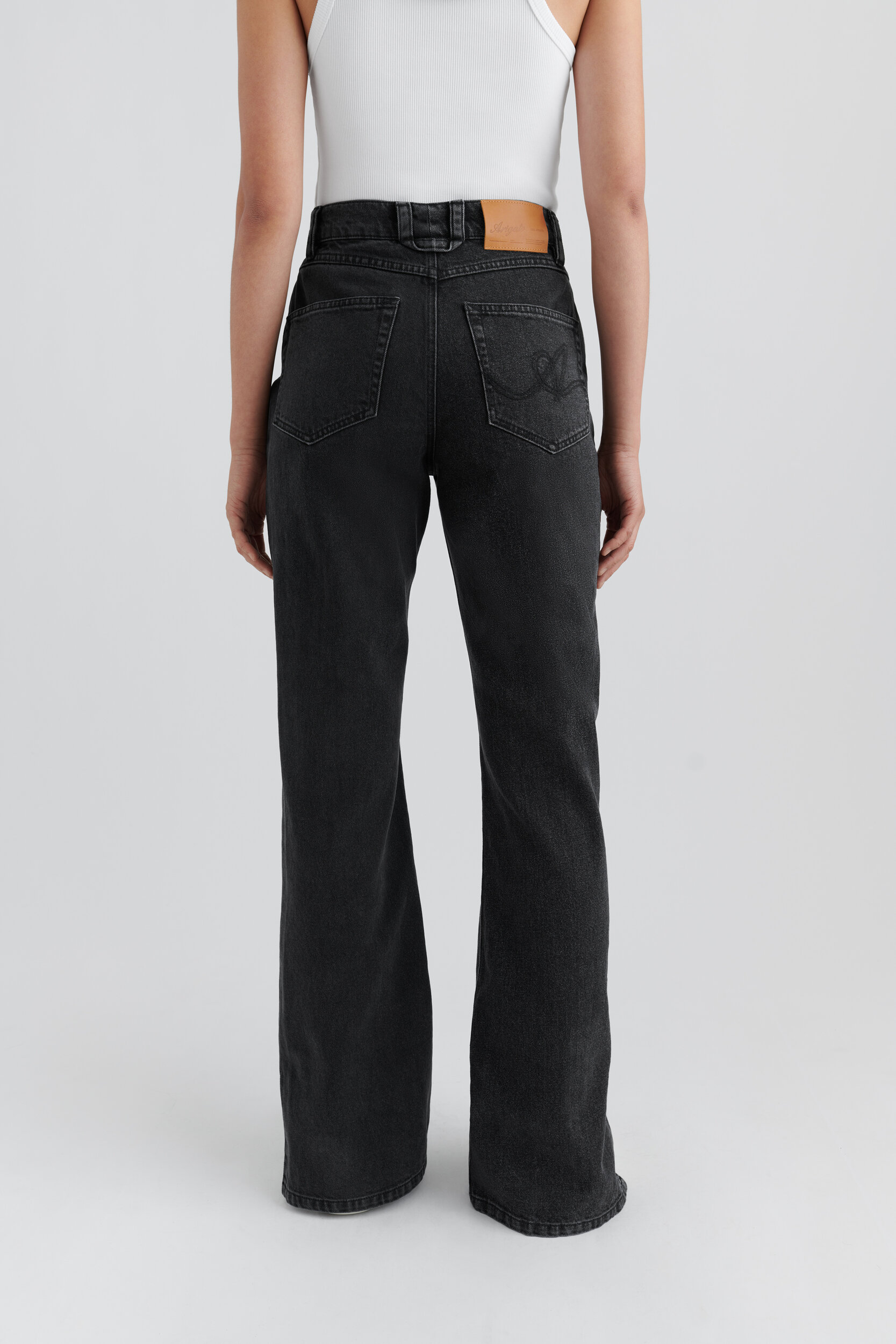 AXEL ARIGATO - Sly Mid-Rise Jeans