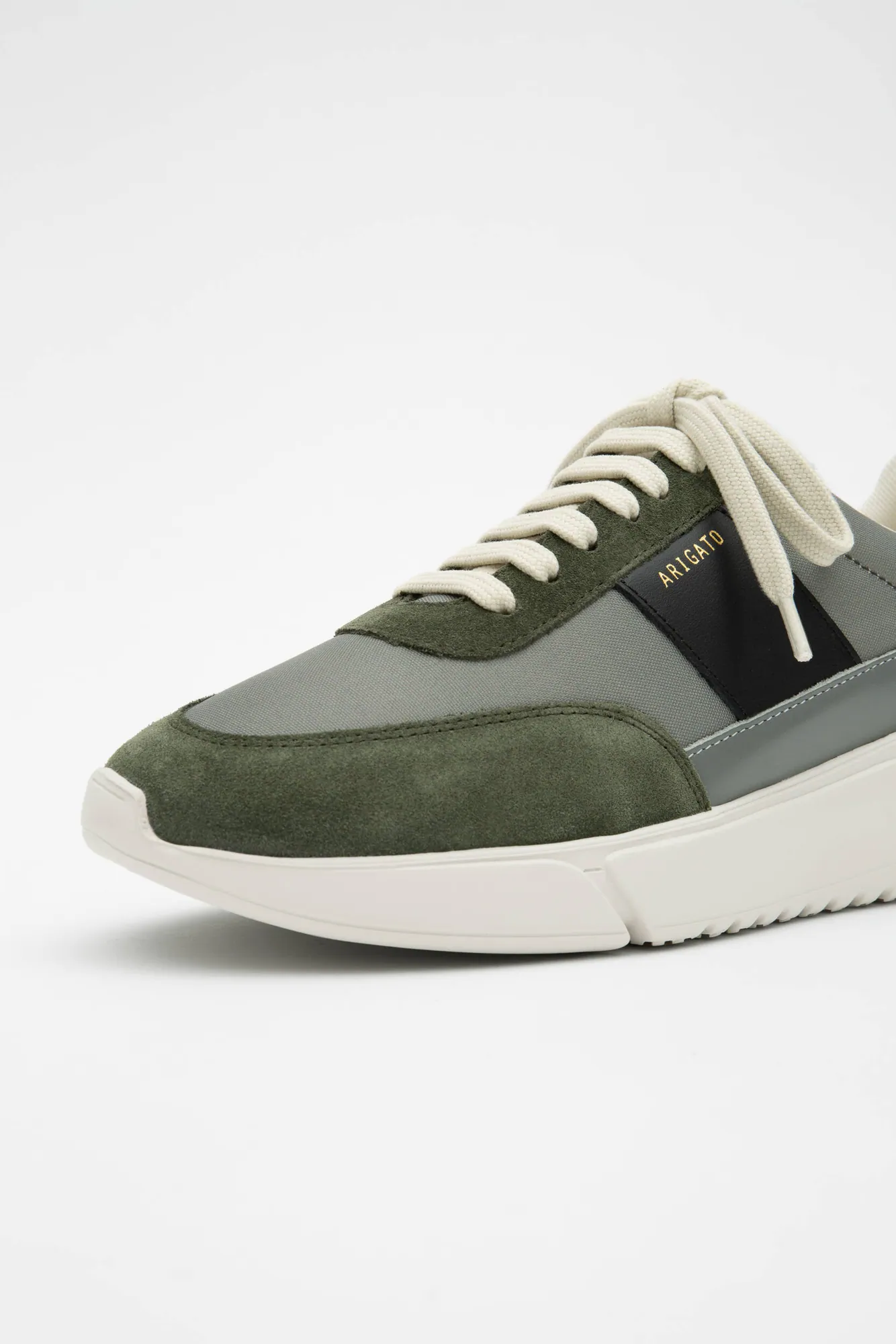 Genesis Vintage Runner