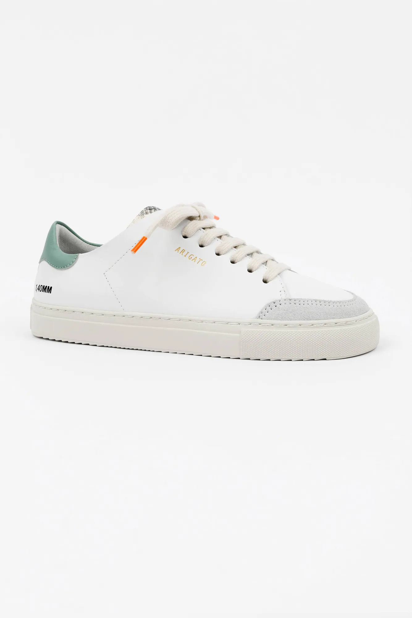 Clean 90 Triple Sneaker