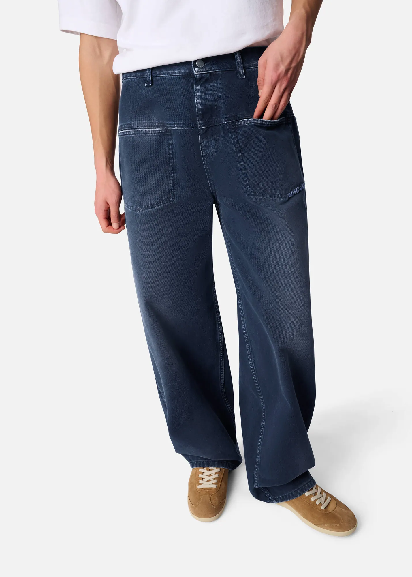 Invert Relaxed Jeans