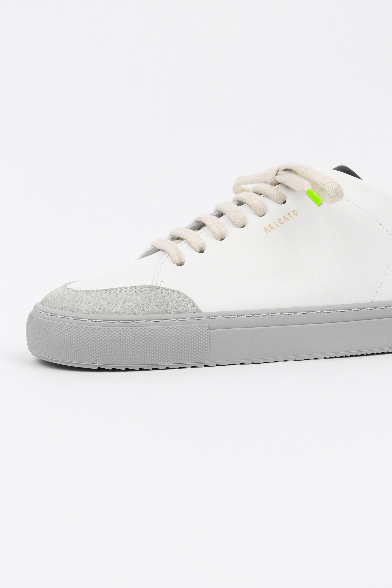 Clean 90 Triple Sneaker