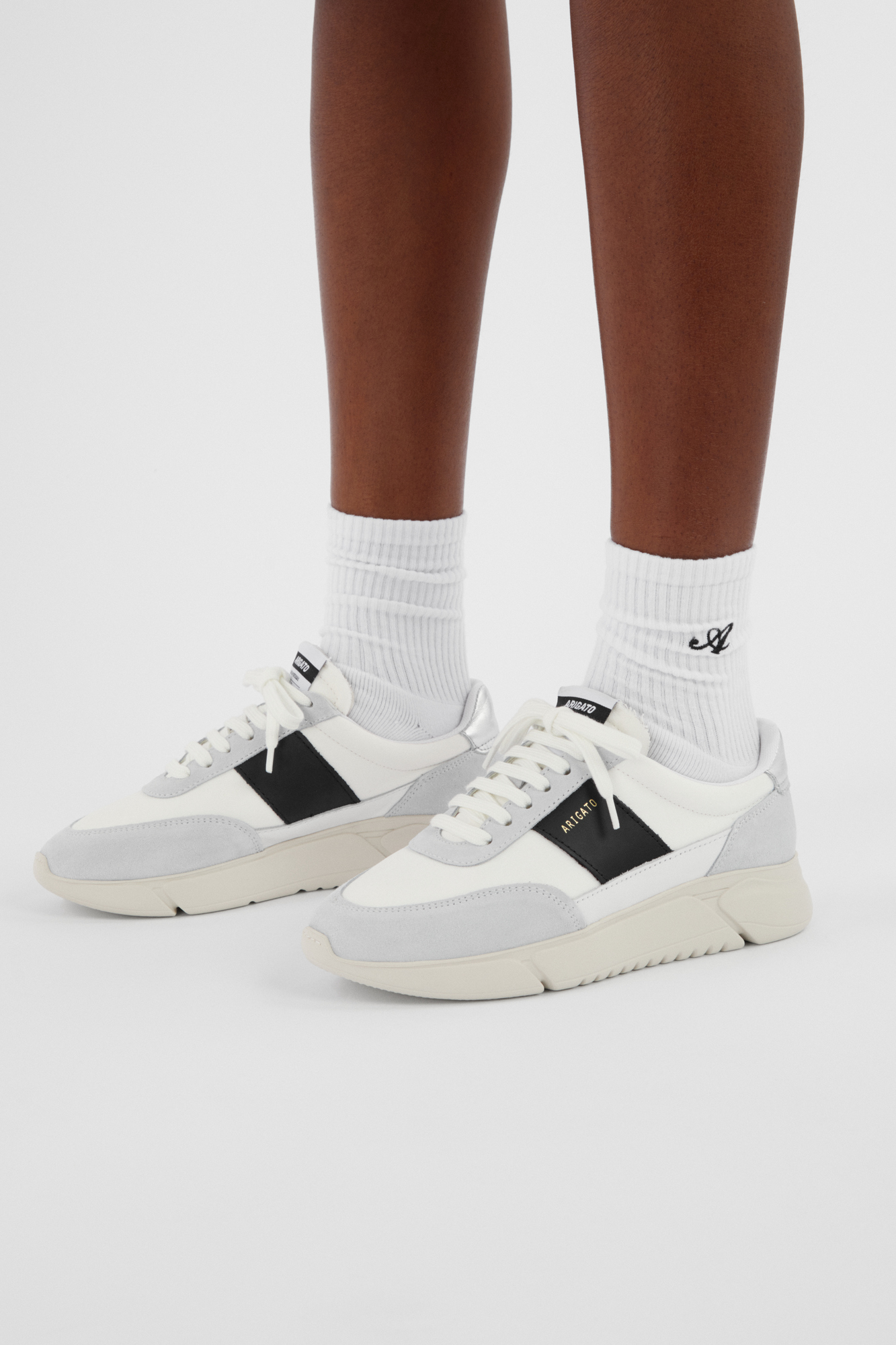 Genesis Vintage Runner