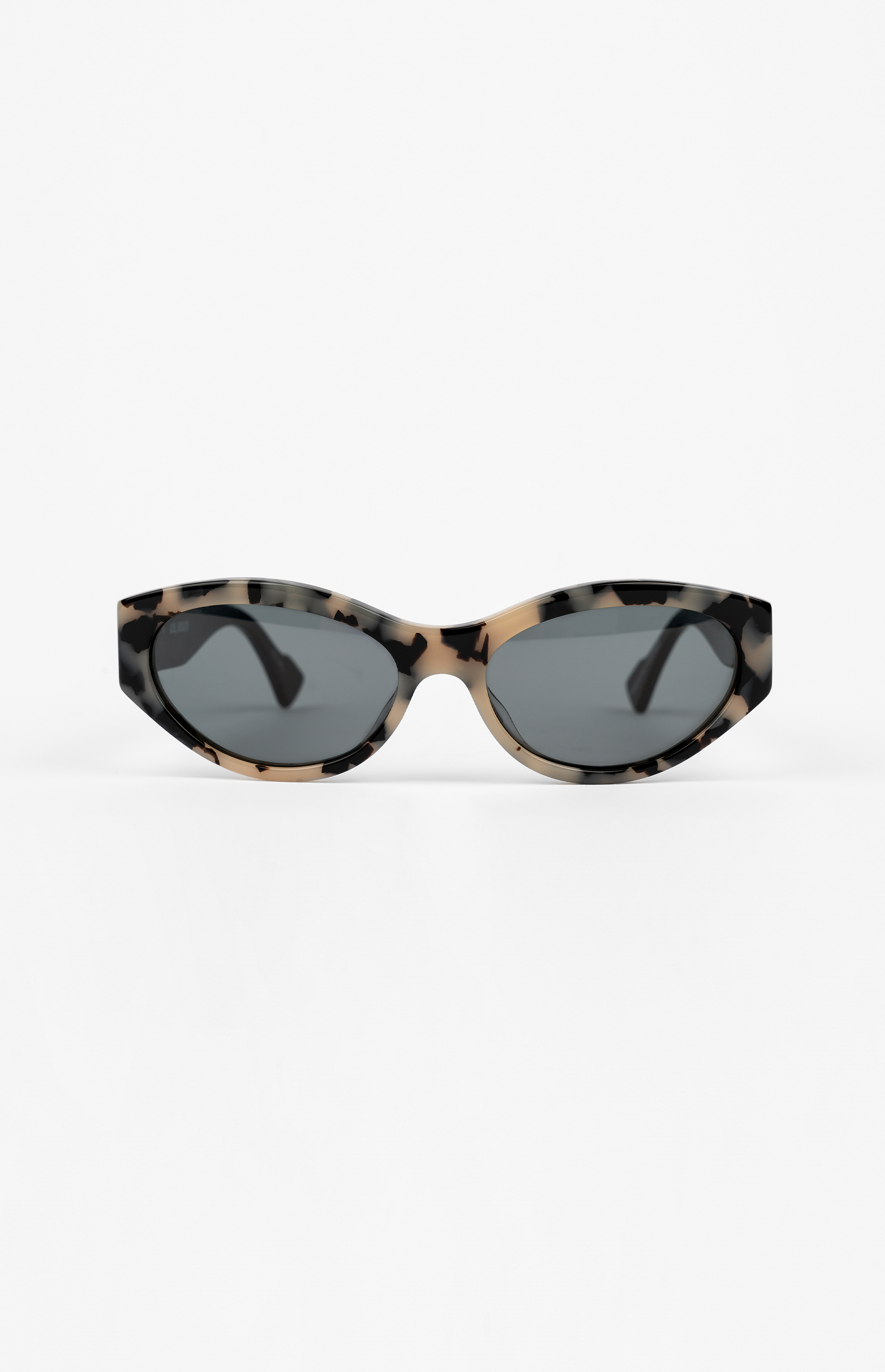 Tonia Cat-Eye Sunglasses Axel Arigato Accessories Sunglasses Cat Eye Sunglasses 
