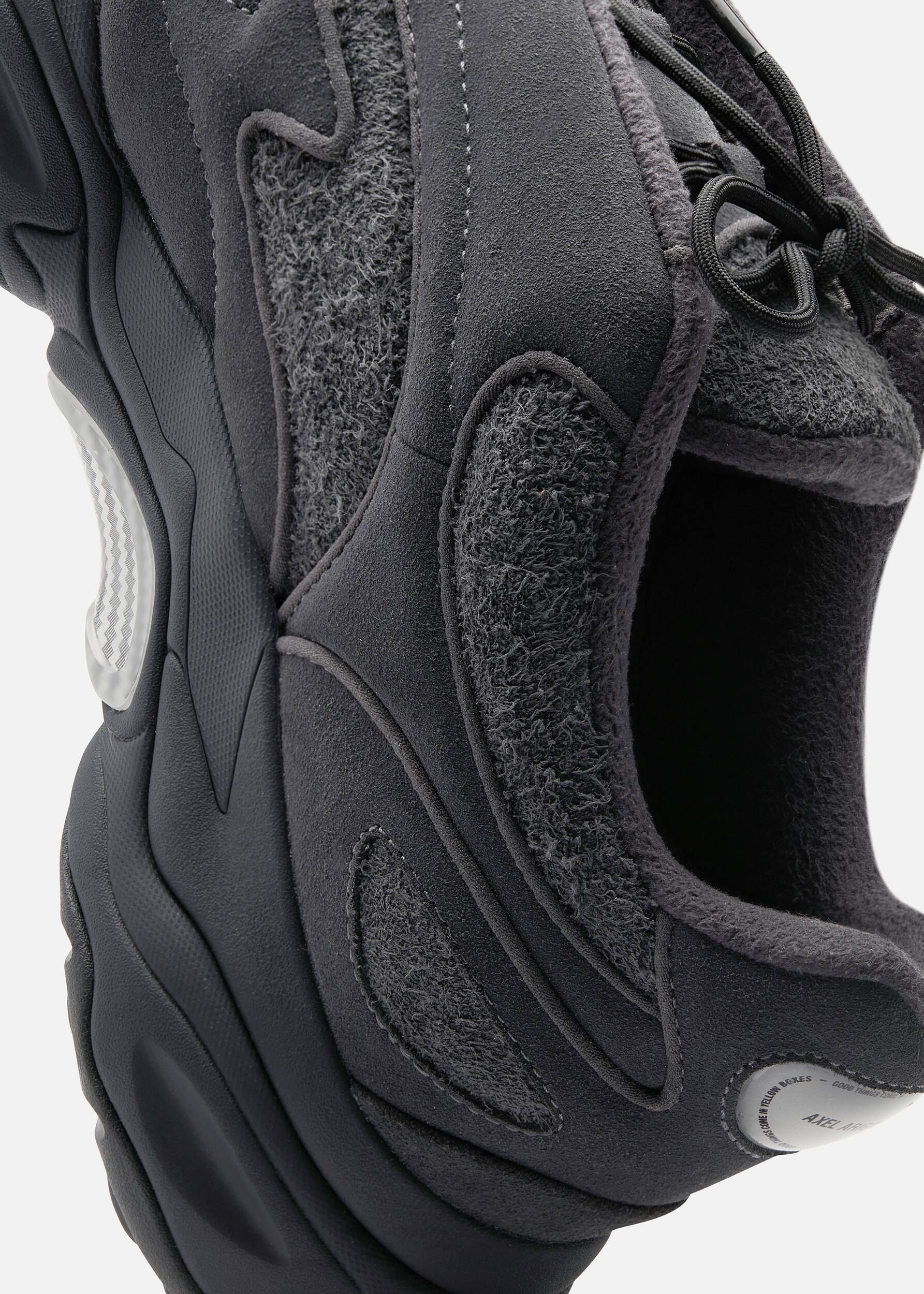 AXEL ARIGATO - Satellite Neo Runner