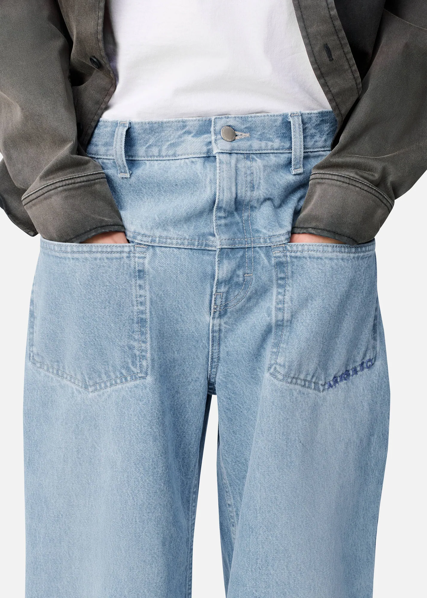 Invert Relaxed Jeans