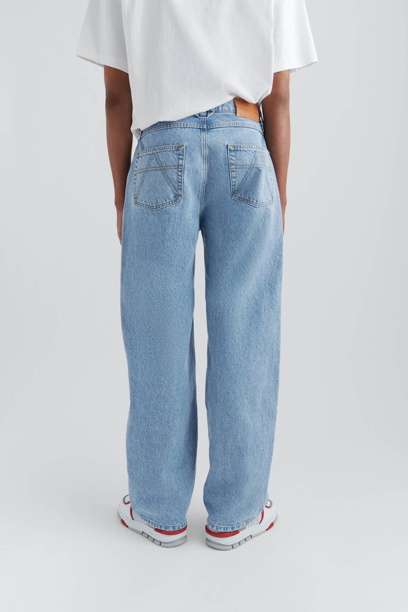 Zine Relaxed-Fit Jeans