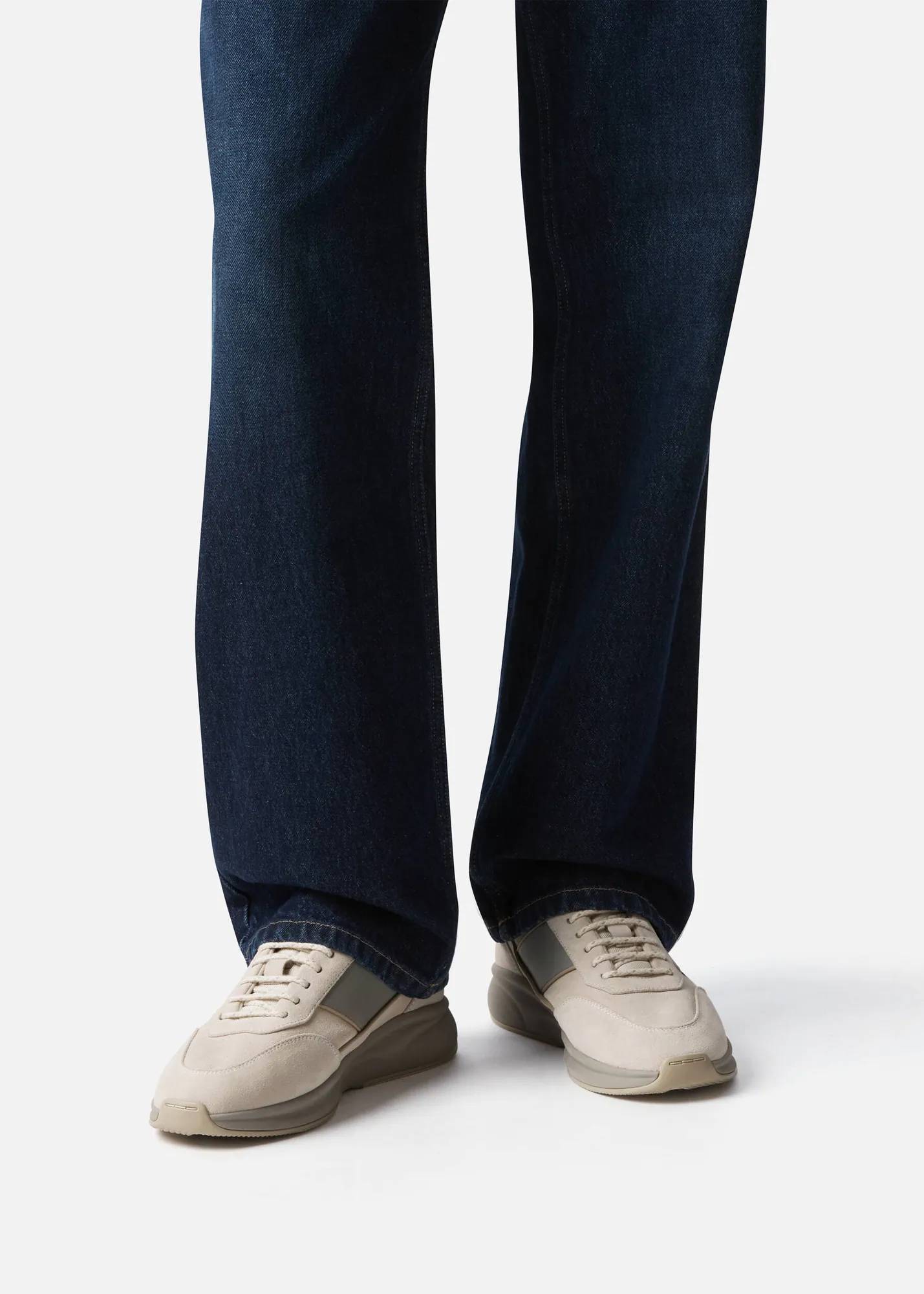 Genesis Neo Suede Runner