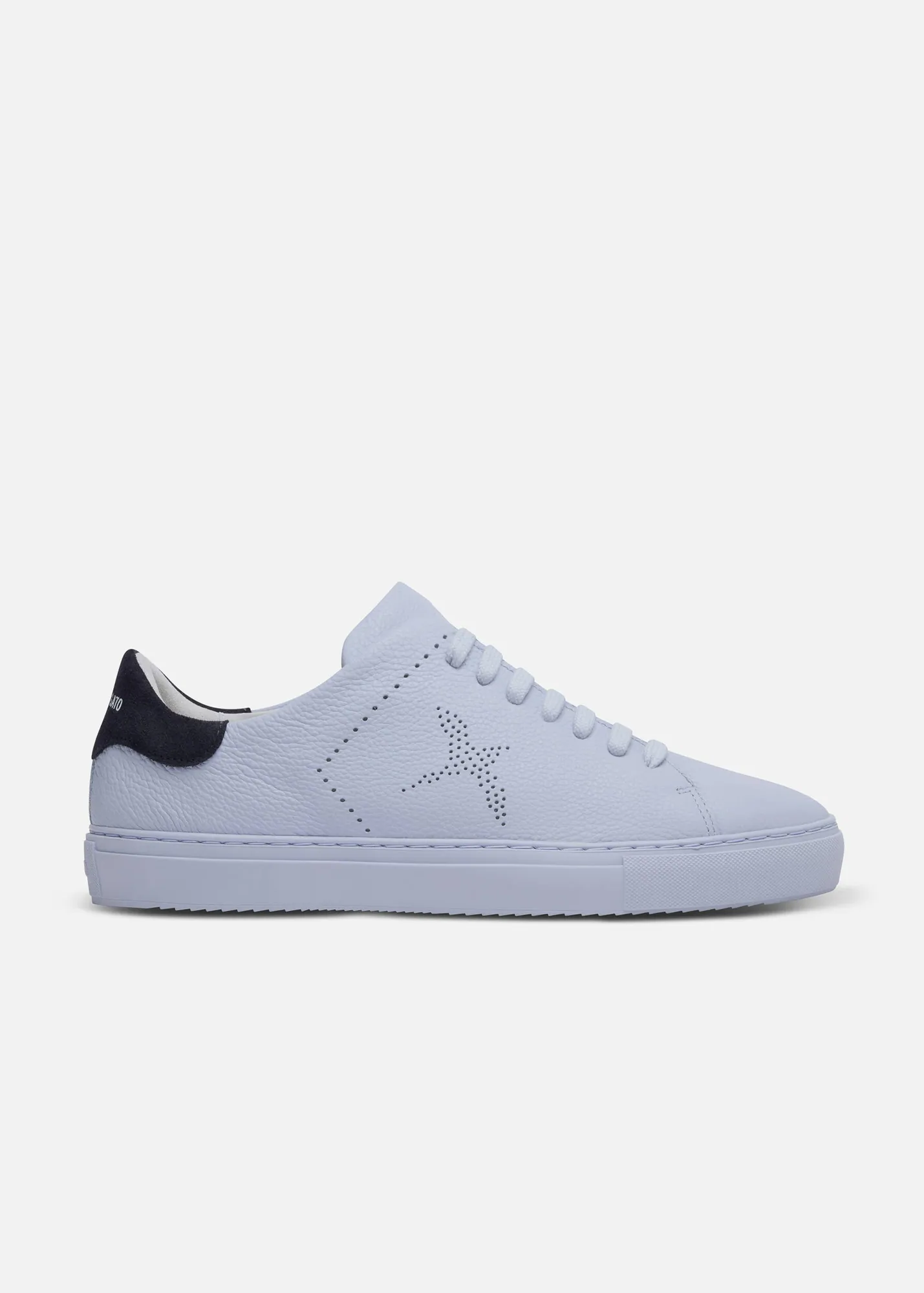 Clean 90 Bee Bird Perf Sneaker