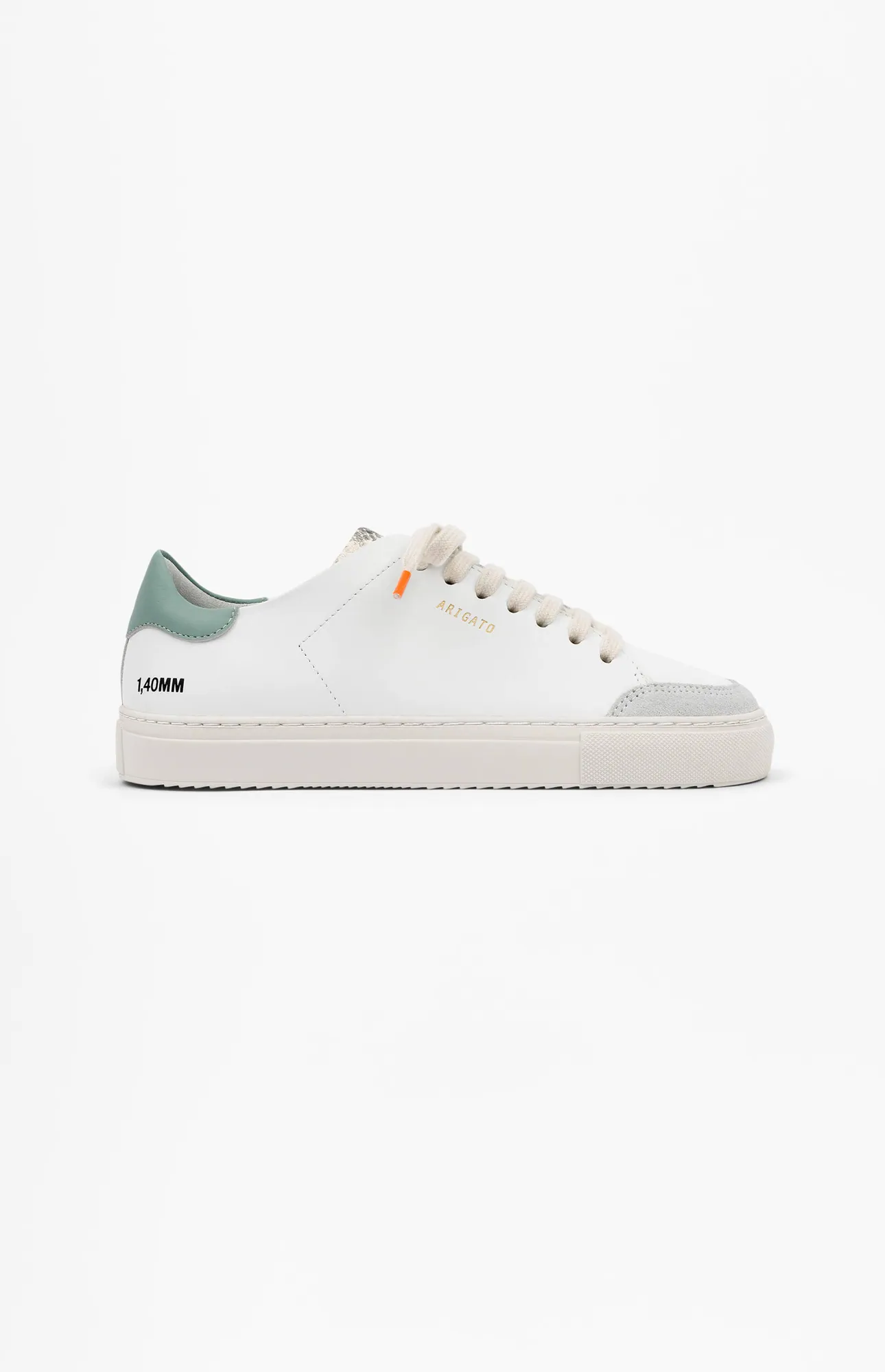 Clean 90 Triple Sneaker