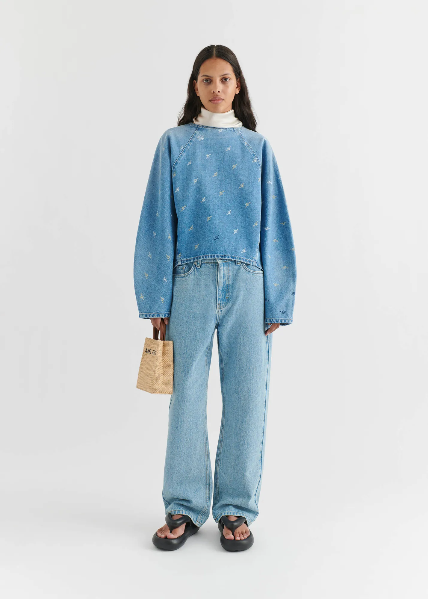Daisy Script A Sweatshirt