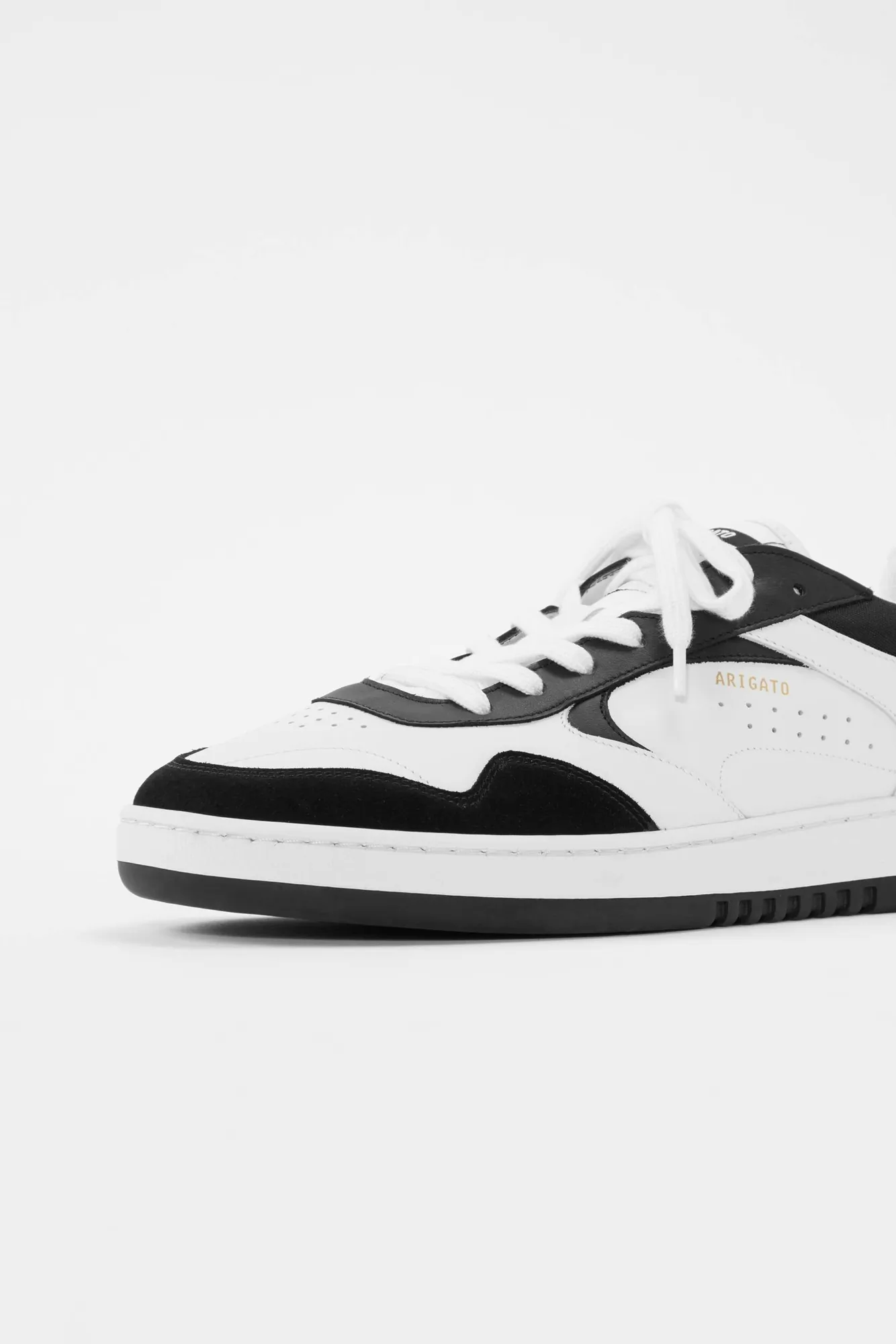 Arlo Sneaker