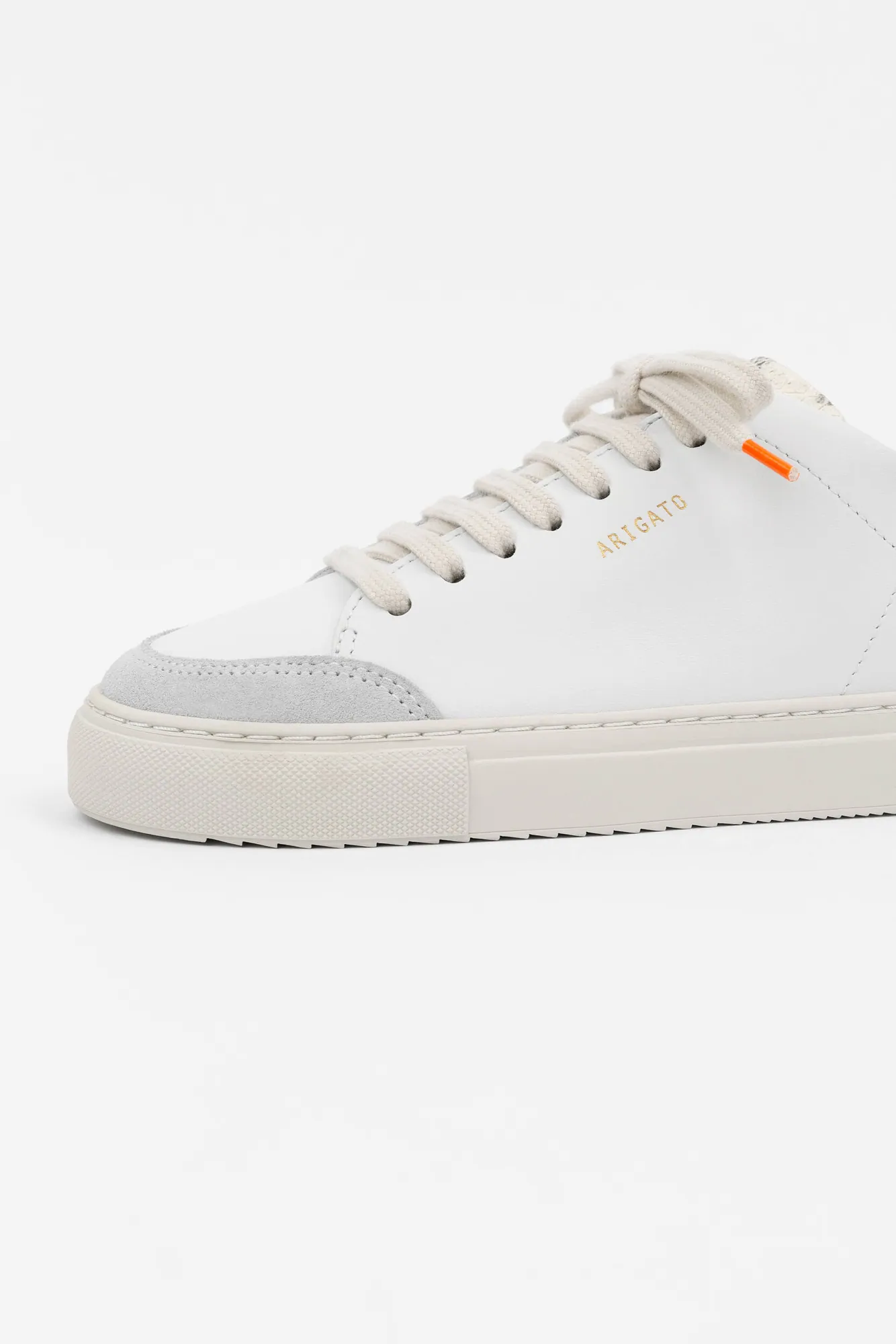 Clean 90 Triple Sneaker