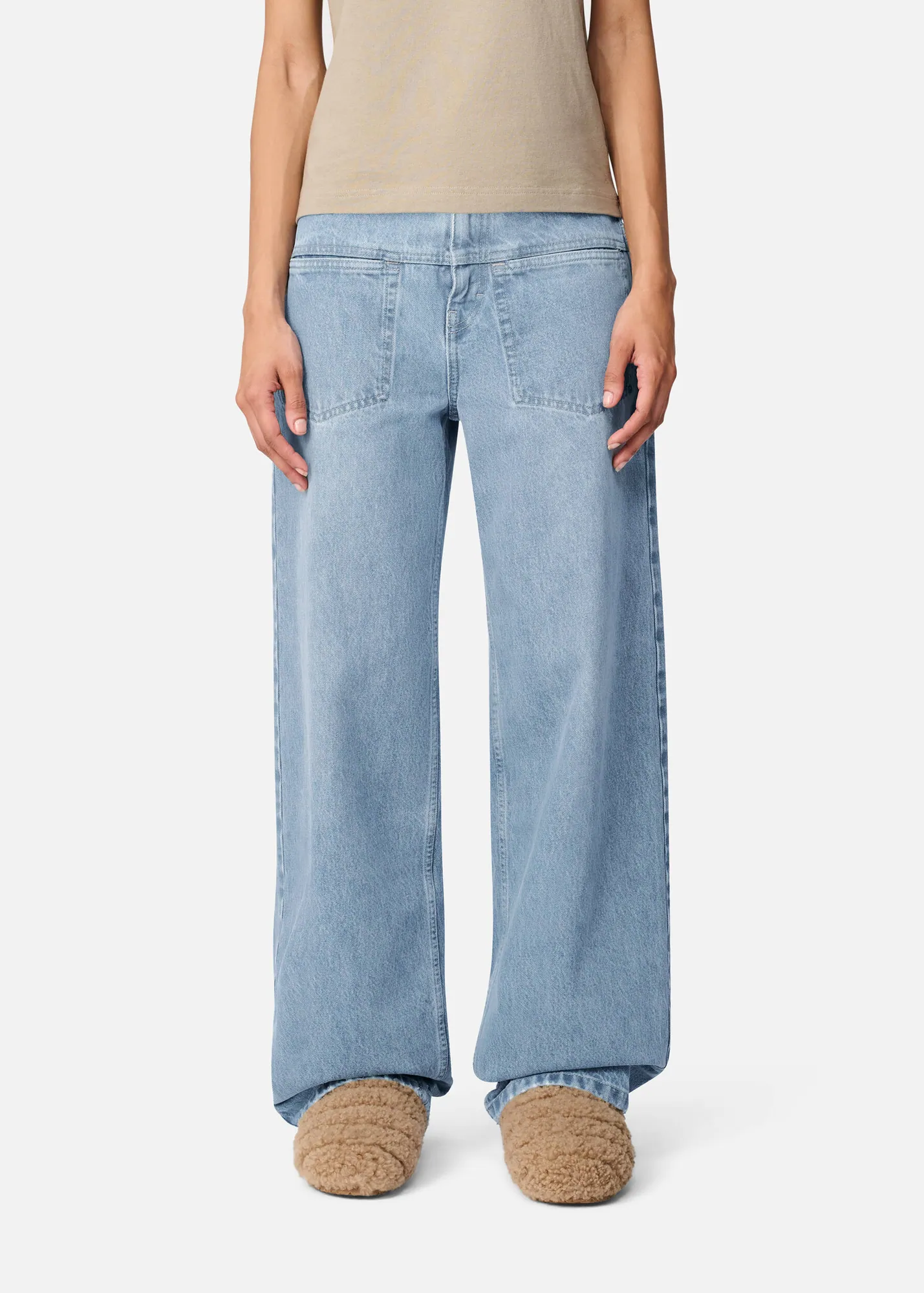 Invert Relaxed Jeans