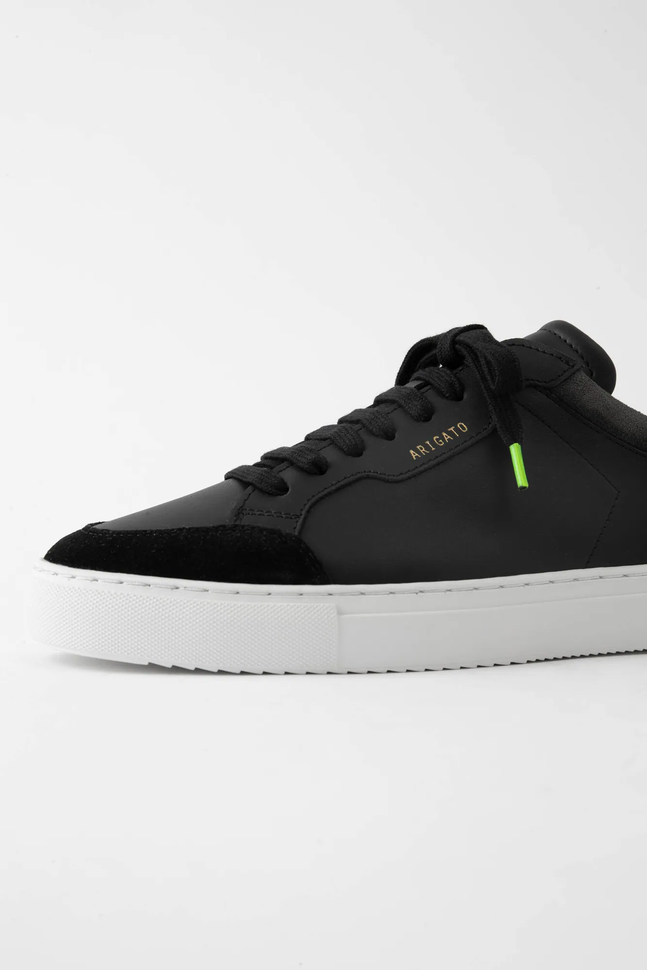 Clean 180 Sneaker