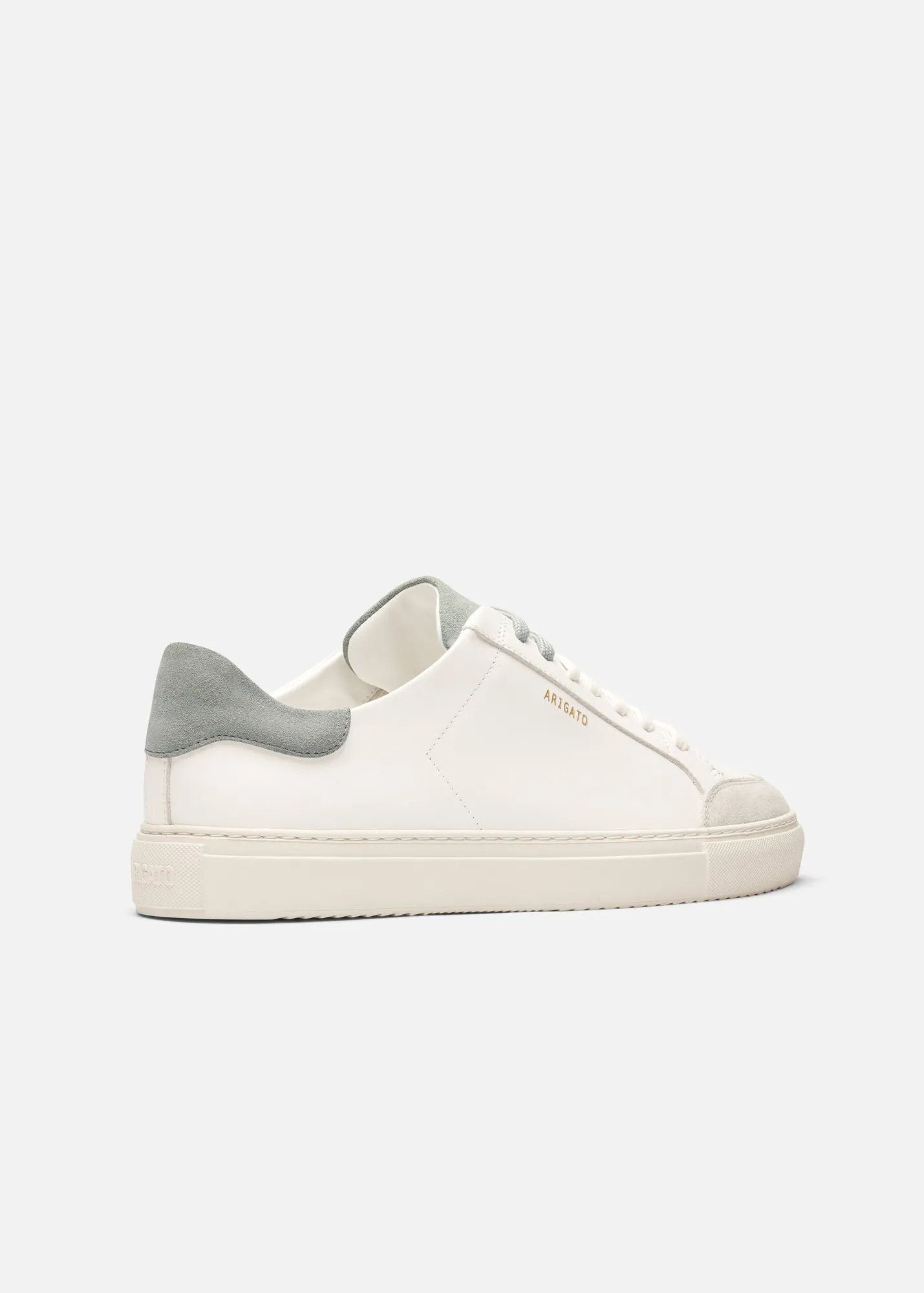 Clean 90 Triple Sneaker